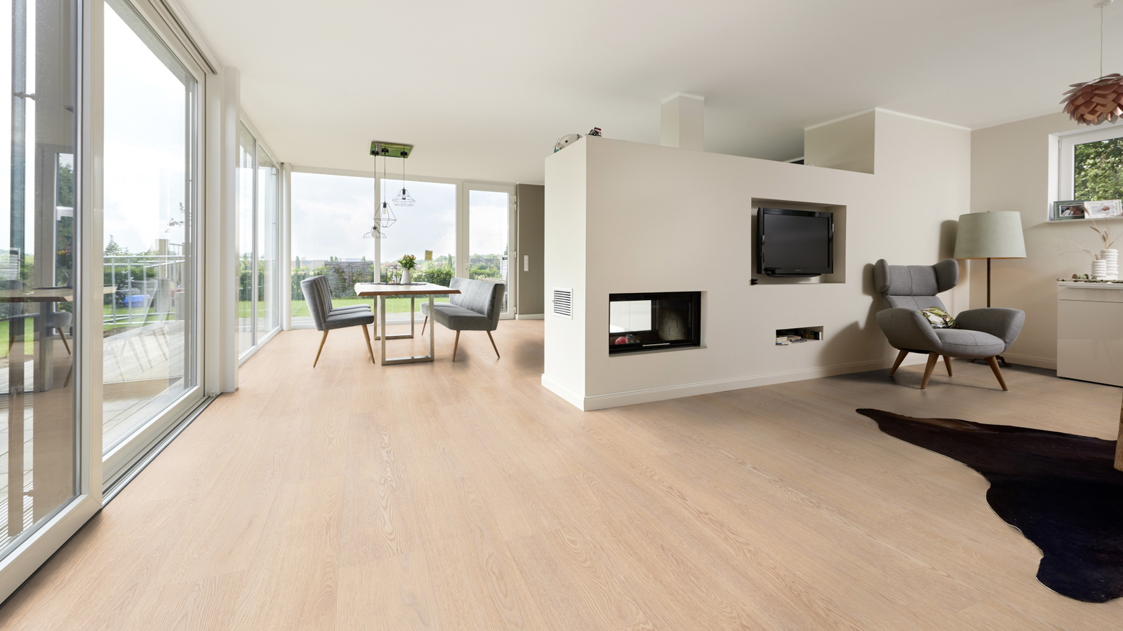 Milieubild Wohnzimmer mit Essbereich und Kamin - ter Hürne 1101210405
