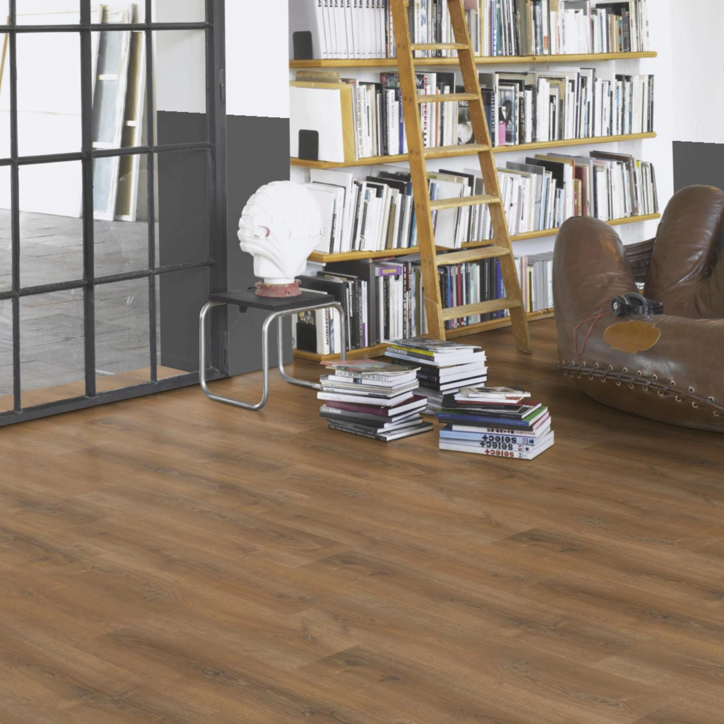 Milieubild Modernes Wohnzimmer mit Atelier - Parador Laminat Basic 600 Eiche Montana Gekälkt Milieubild Modernes Wohnzimmer mit Atelier - Parador 1593830