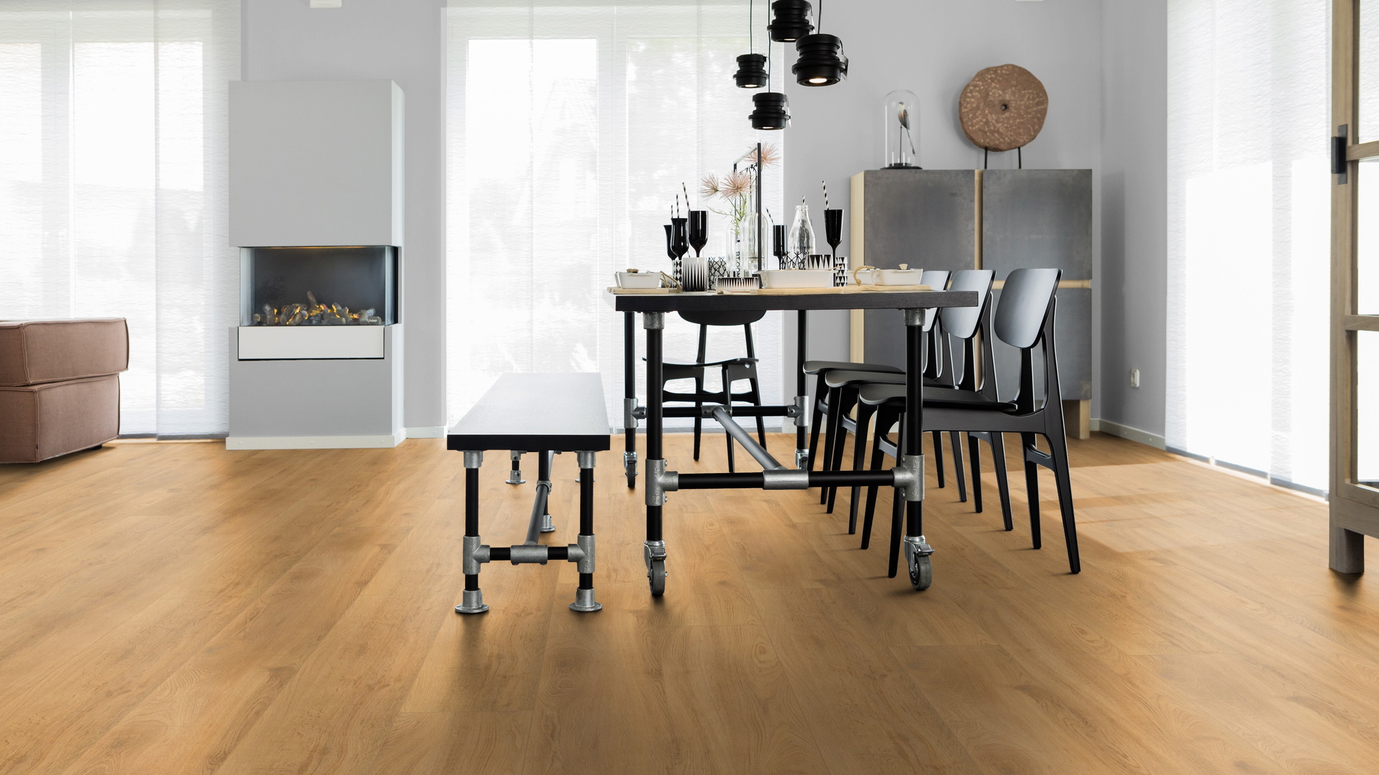 Milieubild Esszimmer mit Kamin - wineo PL270R