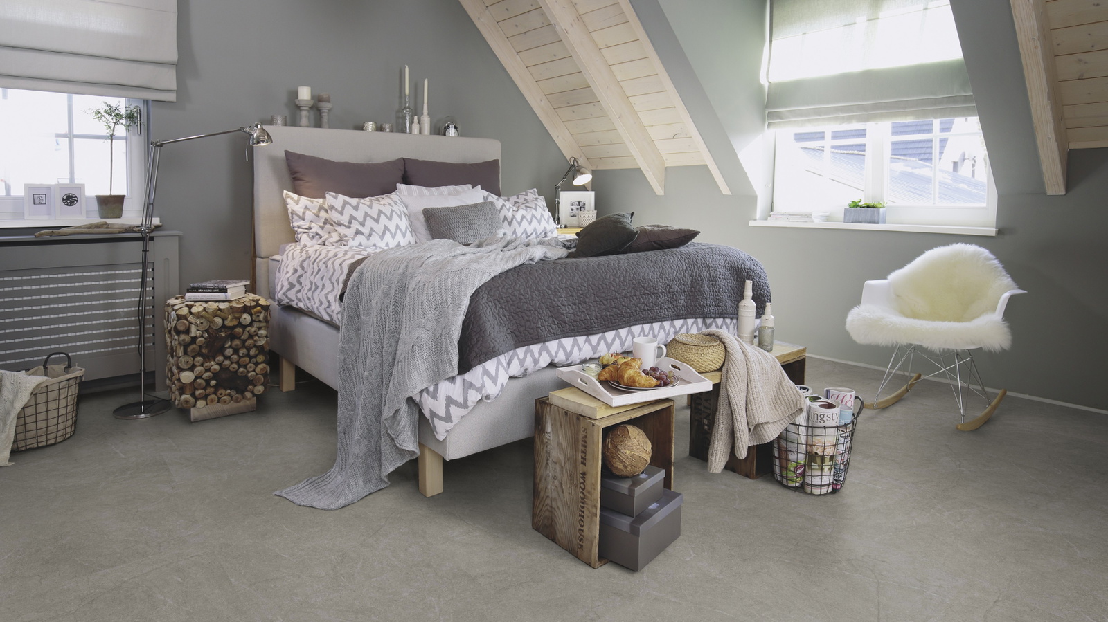 Milieubild Schlafzimmer im modernen Dachgeschoss - wineo PL15411SXL
