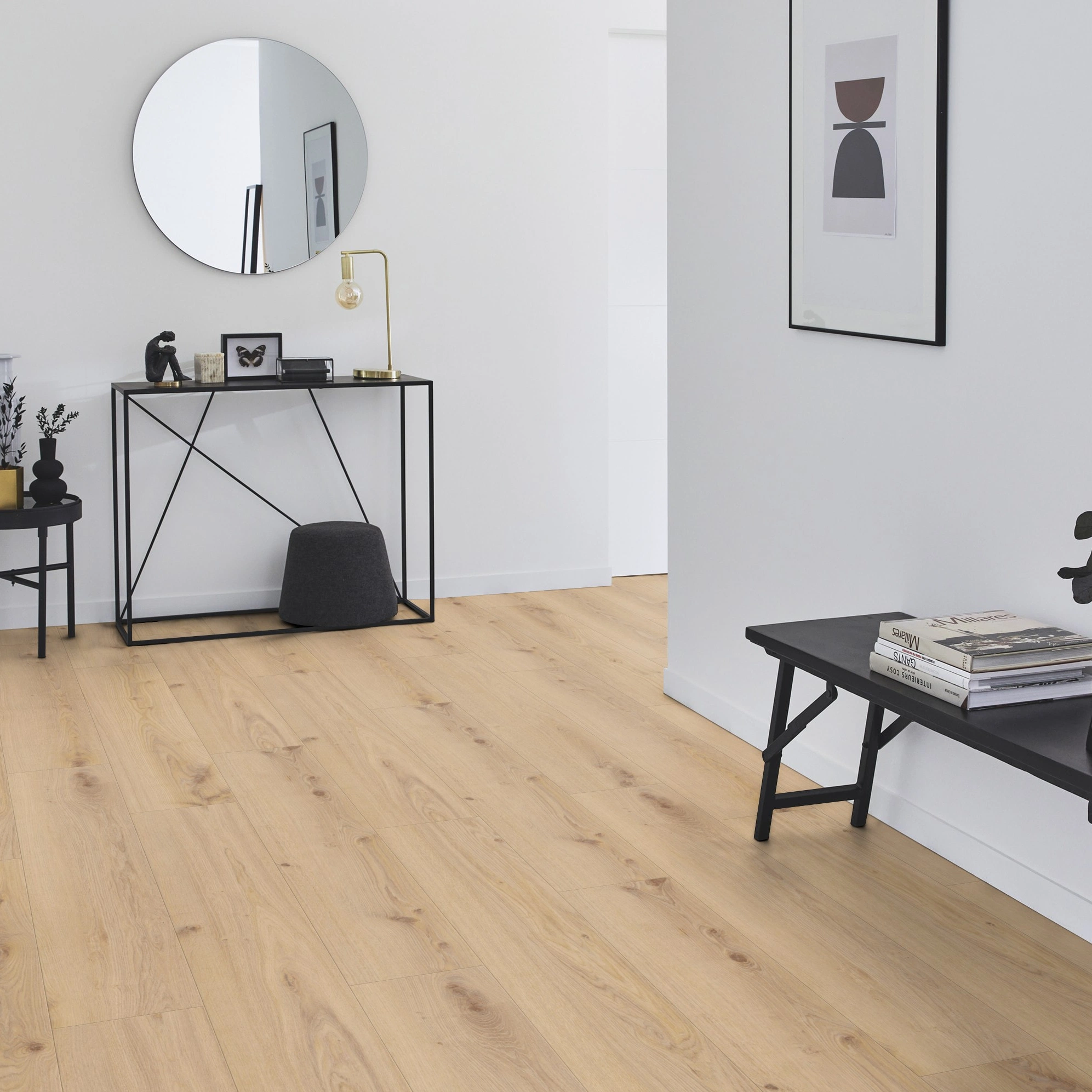 Milieubild Flur mit Sideboard und Spiegel - Tarkett Klebe-Vinyl Essence 55 Primary Oak Beige Milieubild Flur mit Sideboard und Spiegel - Tarkett 260053003