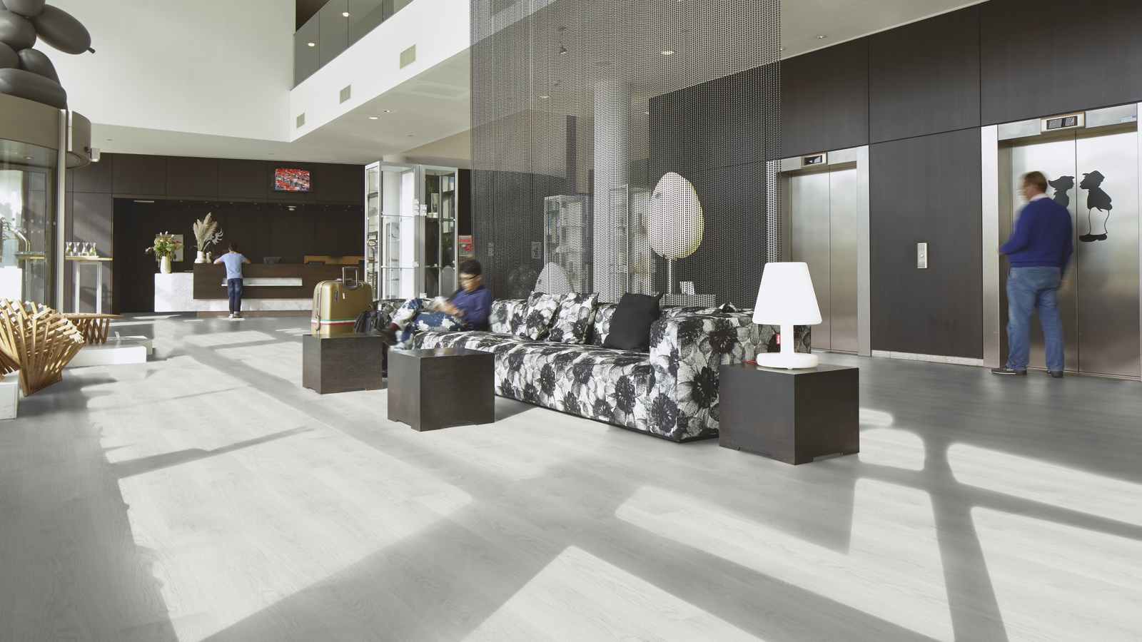 Milieubild Hotellobby mit Rezeption - Forbo Flooring 217621