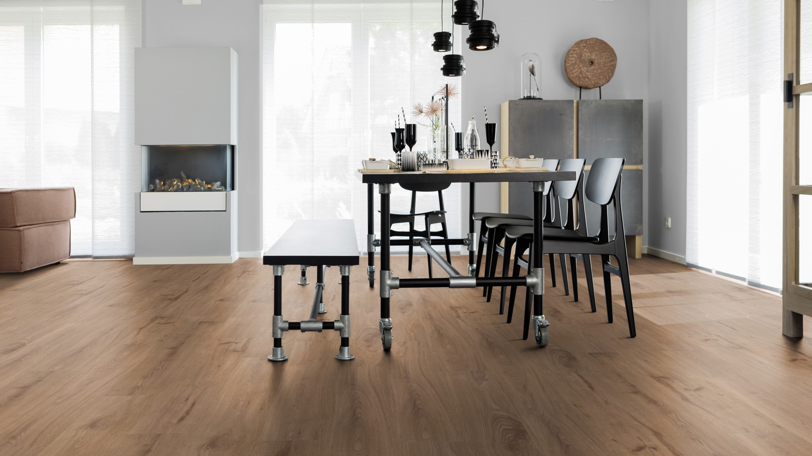 Milieubild Esszimmer mit Kamin - wineo PL301R