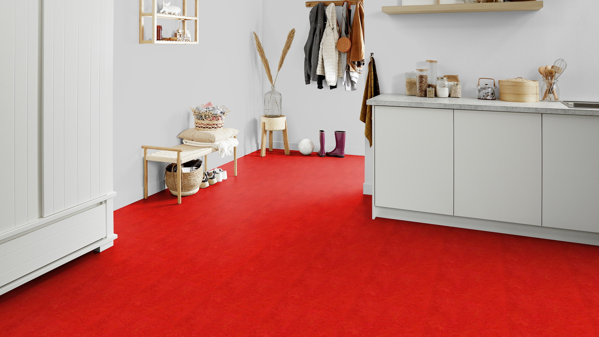Milieubild Kompakte Küchenzeile im offenen Wohnbereich - Forbo Flooring 176489
