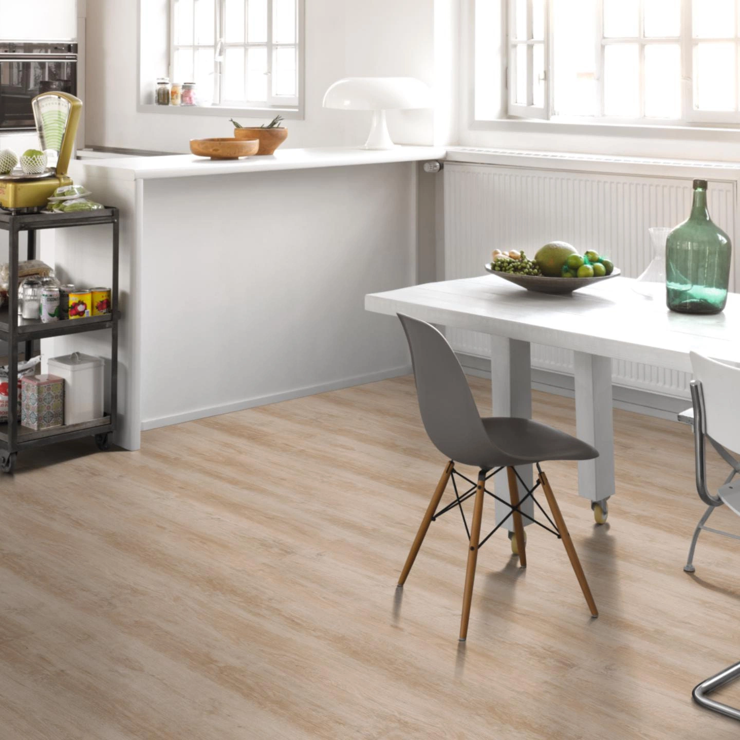 Milieubild Küche mit Essbereich - Parador Laminat Basic 400 Altholz beige Milieubild Küche mit Essbereich - Parador 1748178