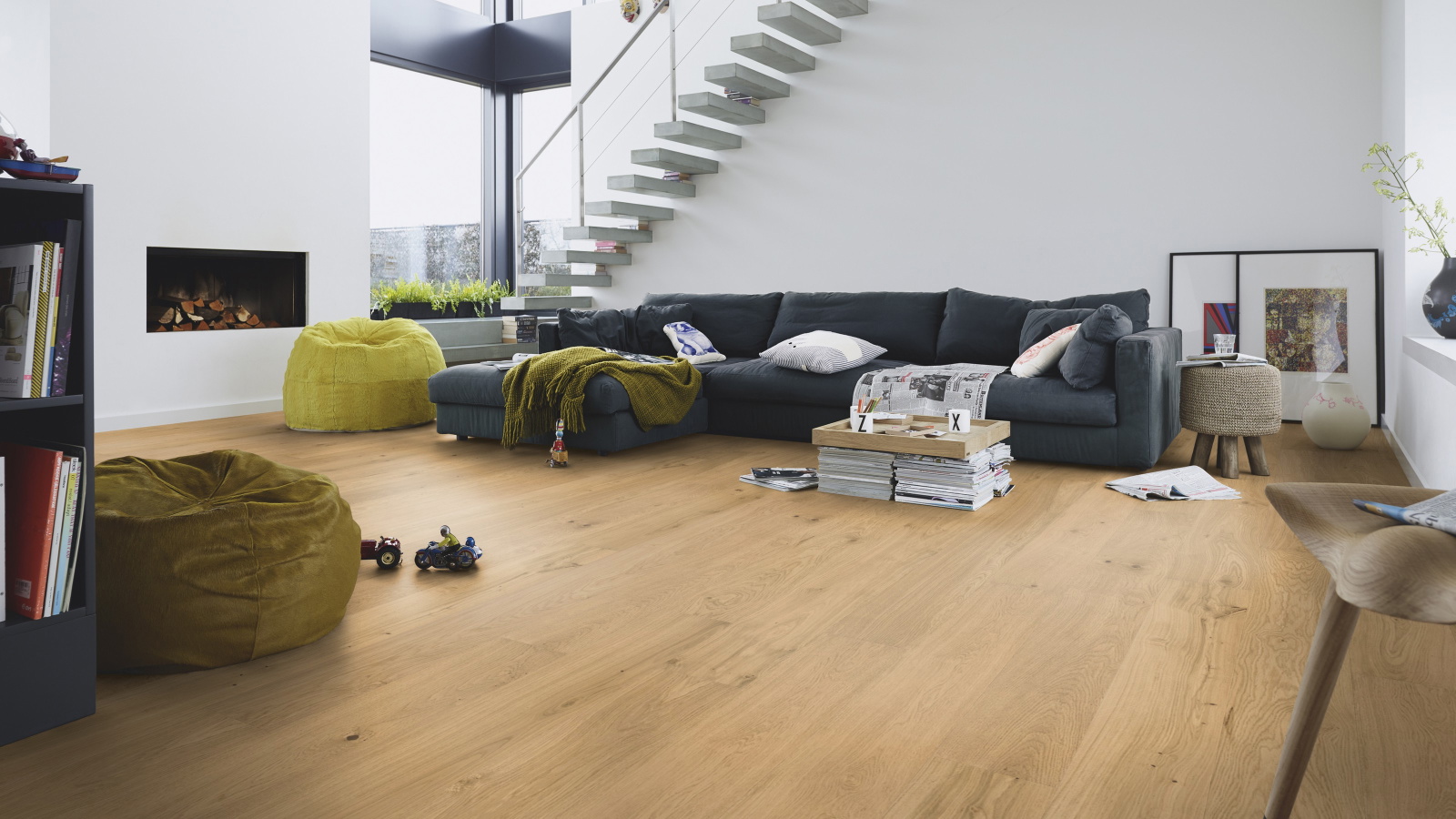Milieubild Modernes Wohnzimmer mit Kamin - MEISTER 500139-2200210-20015