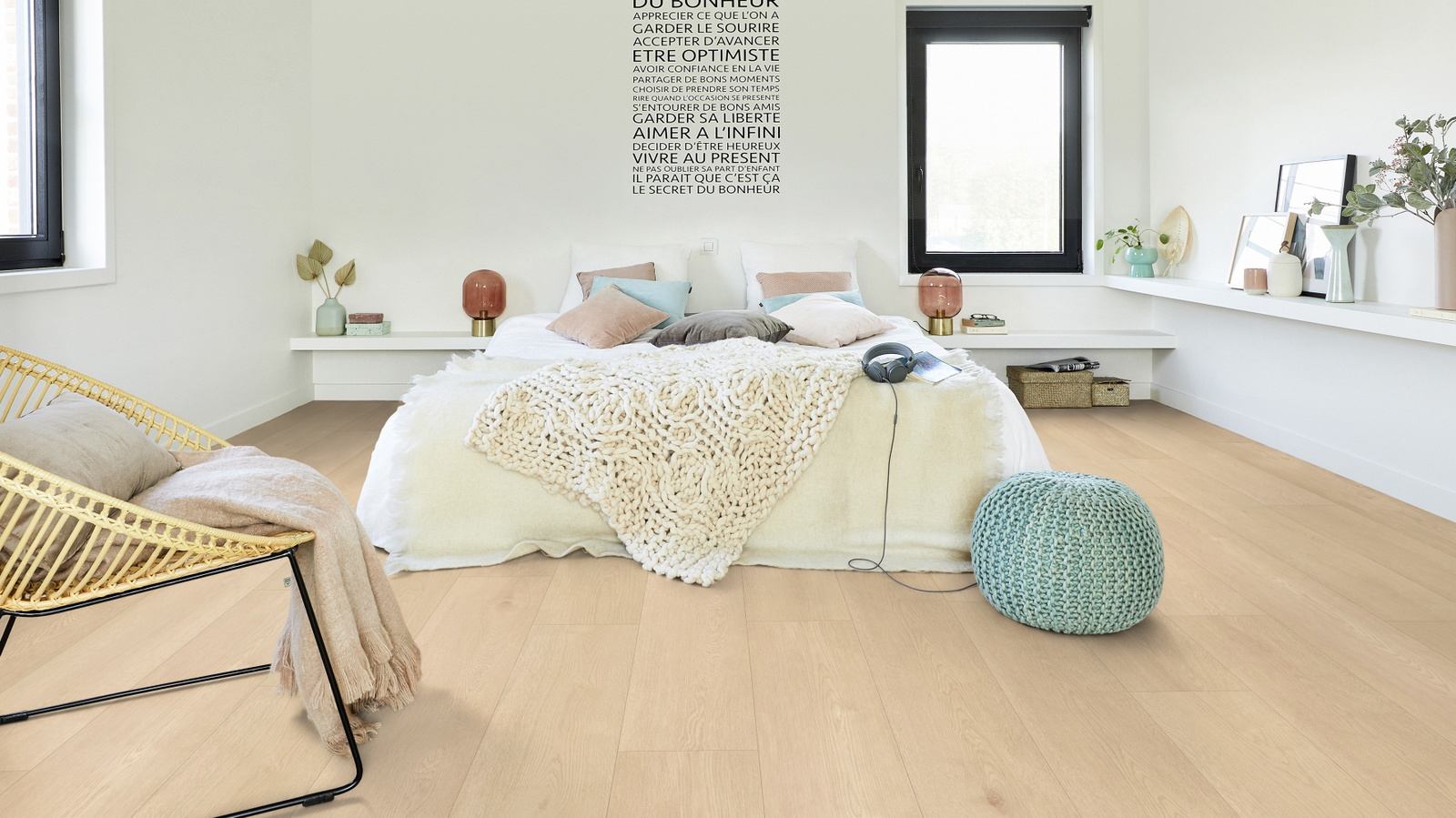 Milieubild Modernes Schlafzimmer - Bett mit Stuhl - Tarkett 260023005