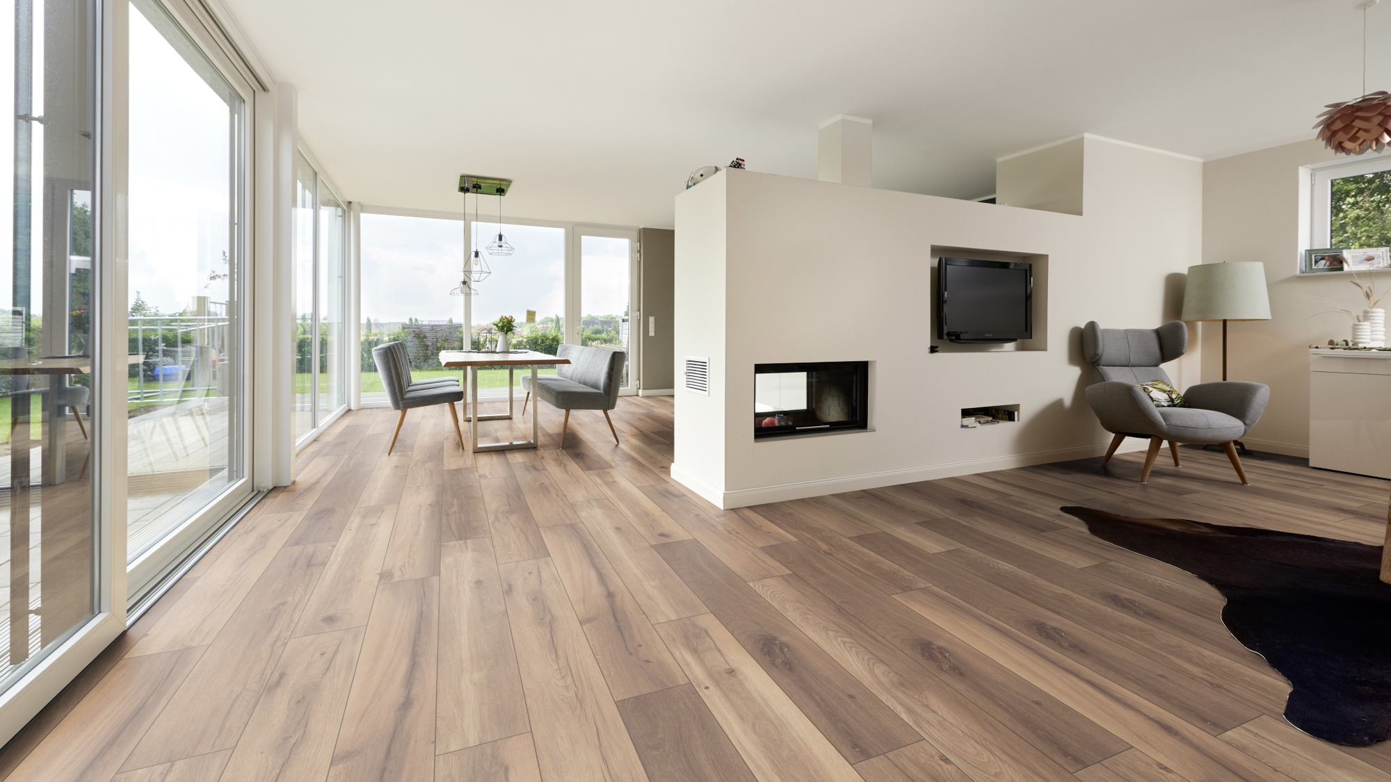 Milieubild Wohnzimmer mit Essbereich und Kamin - ter Hürne 1101260042