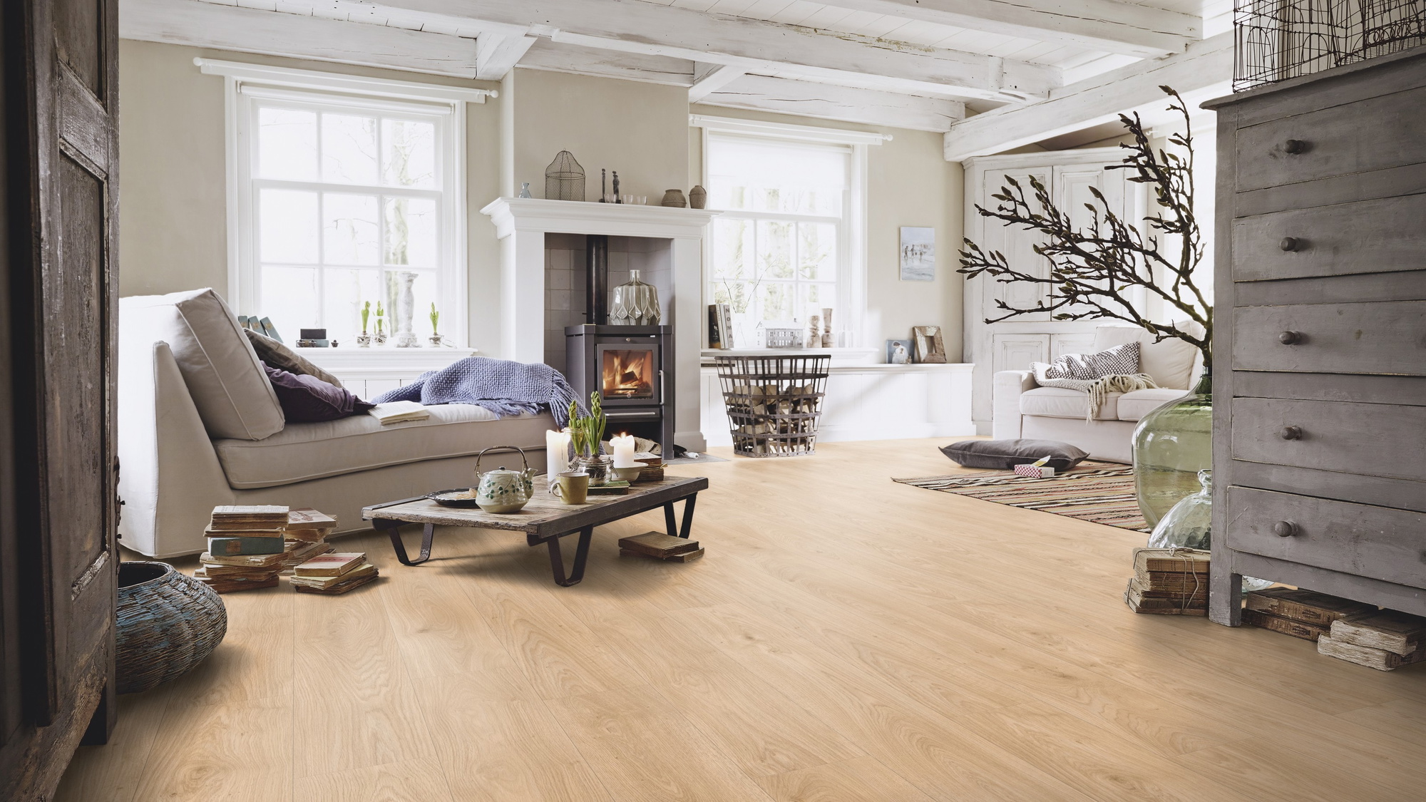 Milieubild Wohnzimmer im Landhaus-Stil - Meister Laminat LD 150 Eiche relax pure Milieubild Wohnzimmer im Landhaus-Stil - Meister 600017-1288198-07113