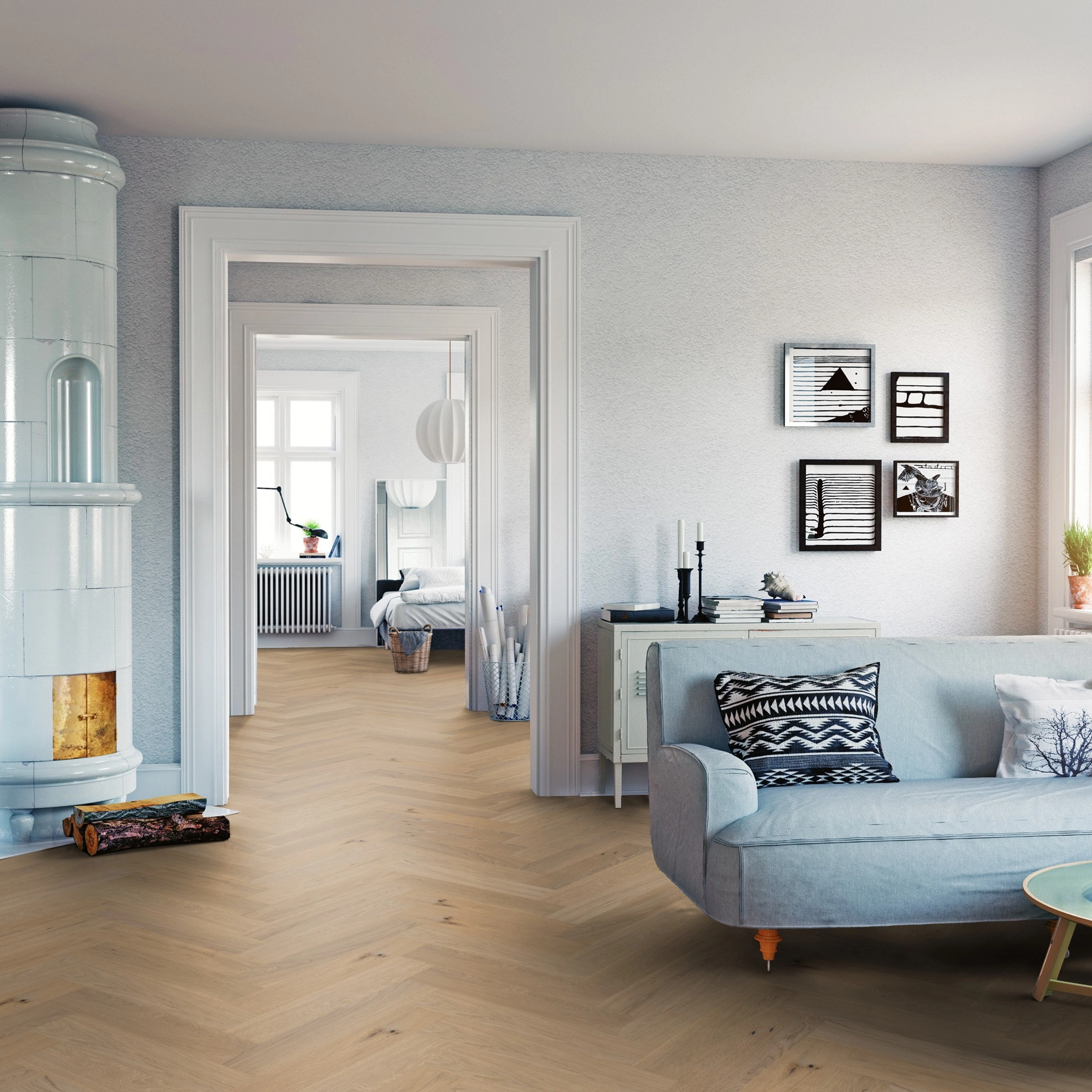 Milieubild Wohnzimmer mit Sofa und Kachelofen - Thede & Witte Parkett Maxistab Eiche Rohoptik Milieubild Wohnzimmer mit Sofa und Kachelofen - Thede & Witte 52MSÖNF15EI53