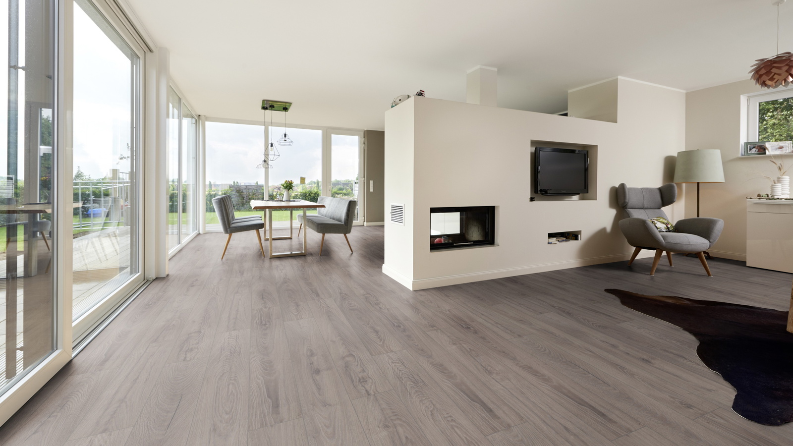 Milieubild Wohnzimmer mit Essbereich und Kamin - ter Hürne 1101330006