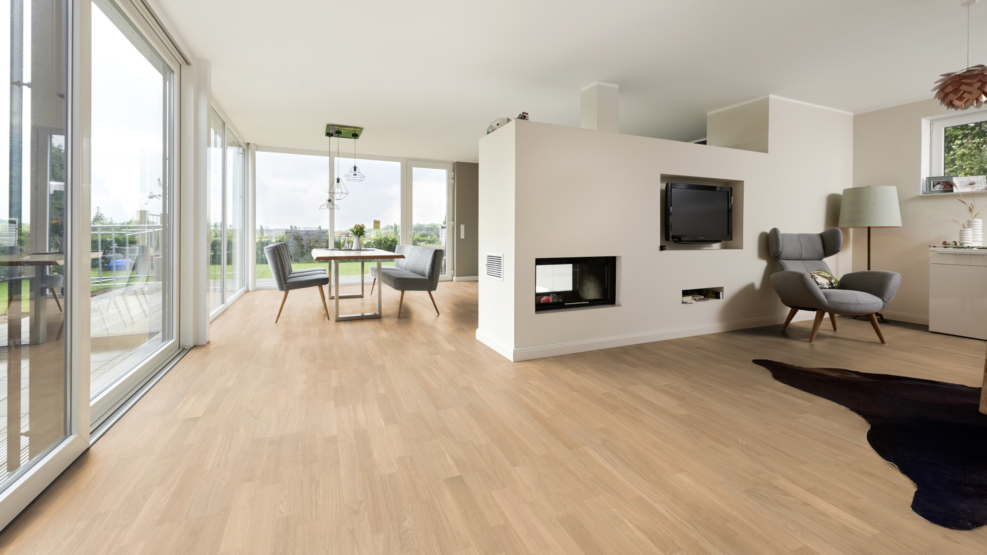 Milieubild Wohnzimmer mit Essbereich und Kamin - ter Hürne 1101312496
