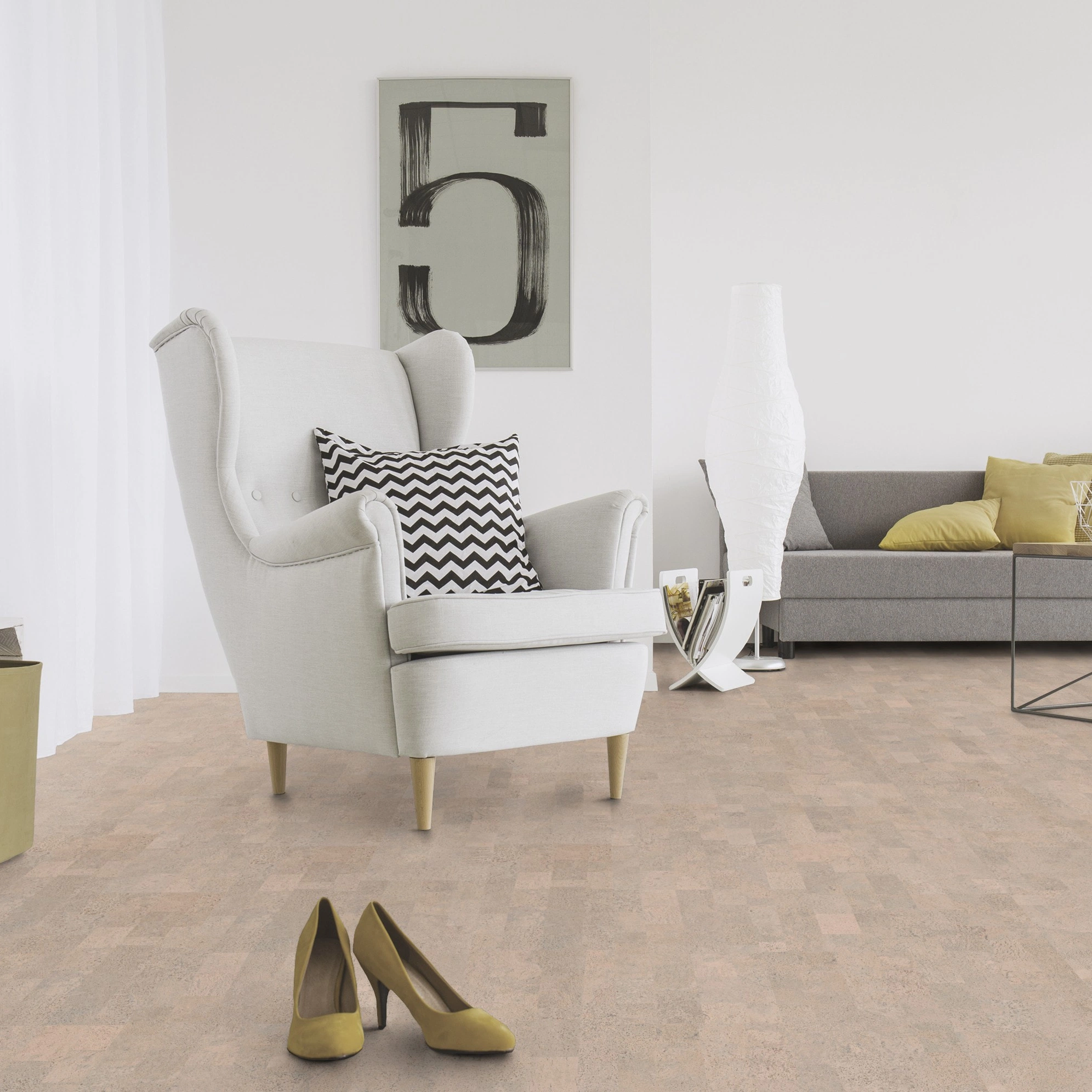 Milieubild Wohnzimmer mit Sessel und Sofa - Wicanders Wise HDF Klick-Korkboden cork Essence Identity Timide Milieubild Wohnzimmer mit Sessel und Sofa - Wicanders Wise 80001651