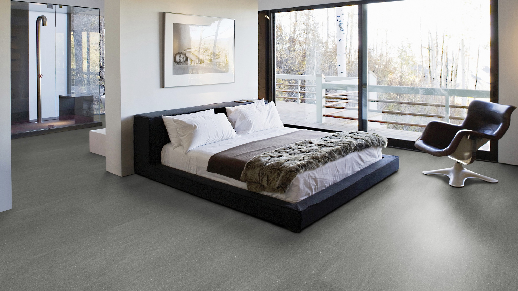 Milieubild Schlafzimmer mit Balkon - Wicanders Wise HDF Klick-Designboden stone Natural Basaltina Stone Grey Milieubild Schlafzimmer mit Balkon - Wicanders Wise 80003899