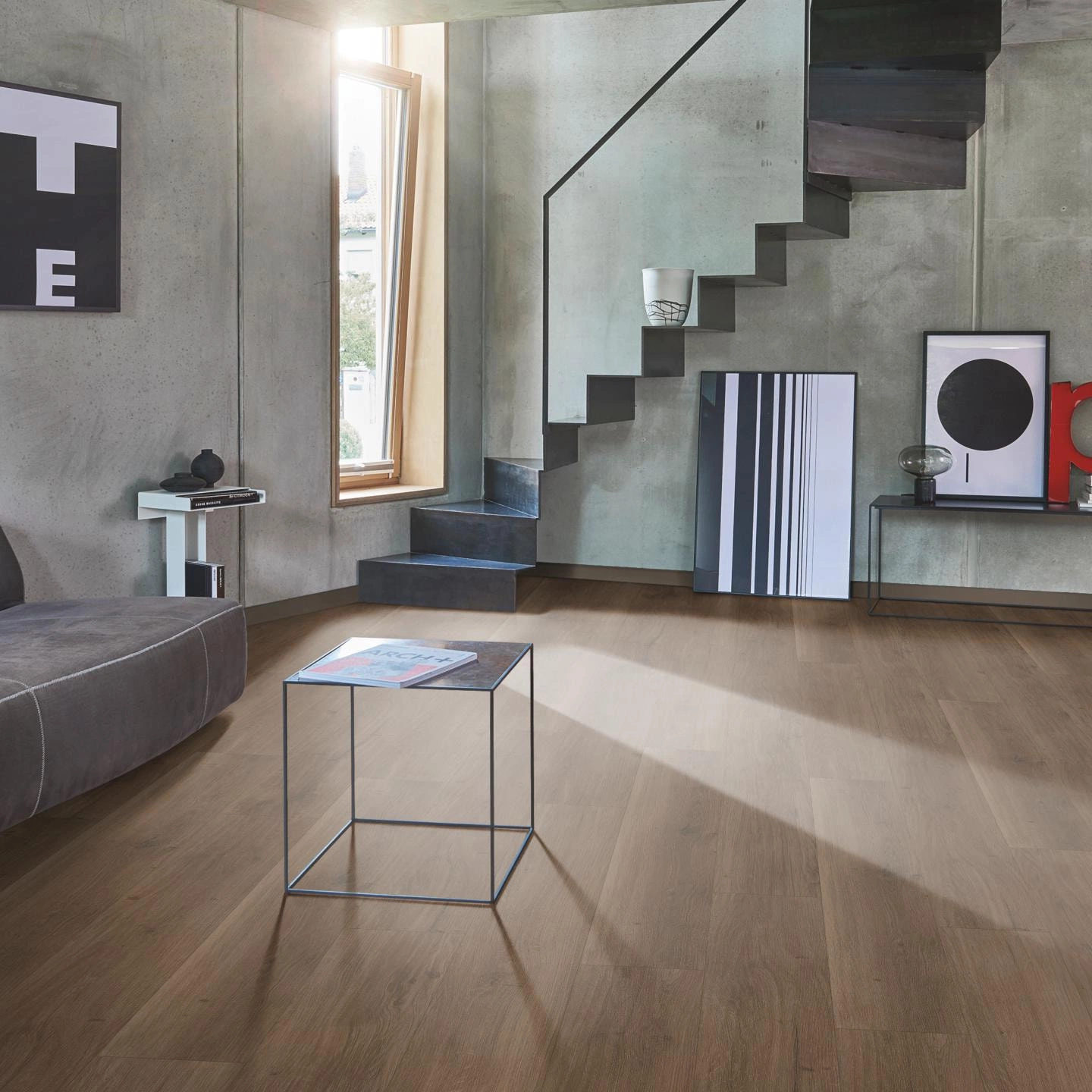 Milieubild Wohnzimmer im modernen Loft-Stil - Parador HDF Klick-Designboden Modular ONE Eiche Spirit geräuchert Milieubild Wohnzimmer im modernen Loft-Stil - Parador 1730773