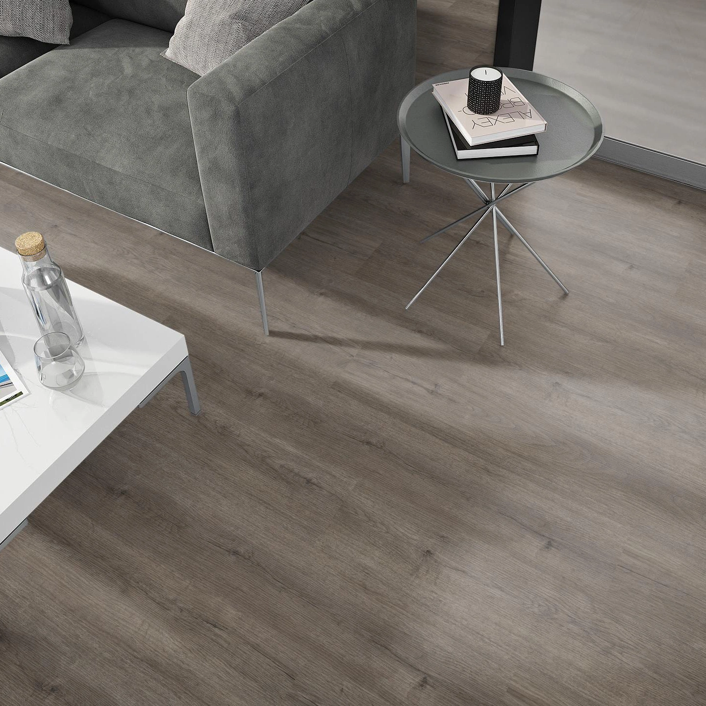Milieubild Wohnzimmer - Sofa mit Beistelltisch und Glastür - nexflor Rigid Klick-Vinyl Apollo Click Collection Sparta Oak Milieubild Wohnzimmer - Sofa mit Beistelltisch und Glastür - nexflor NXF-60030-006