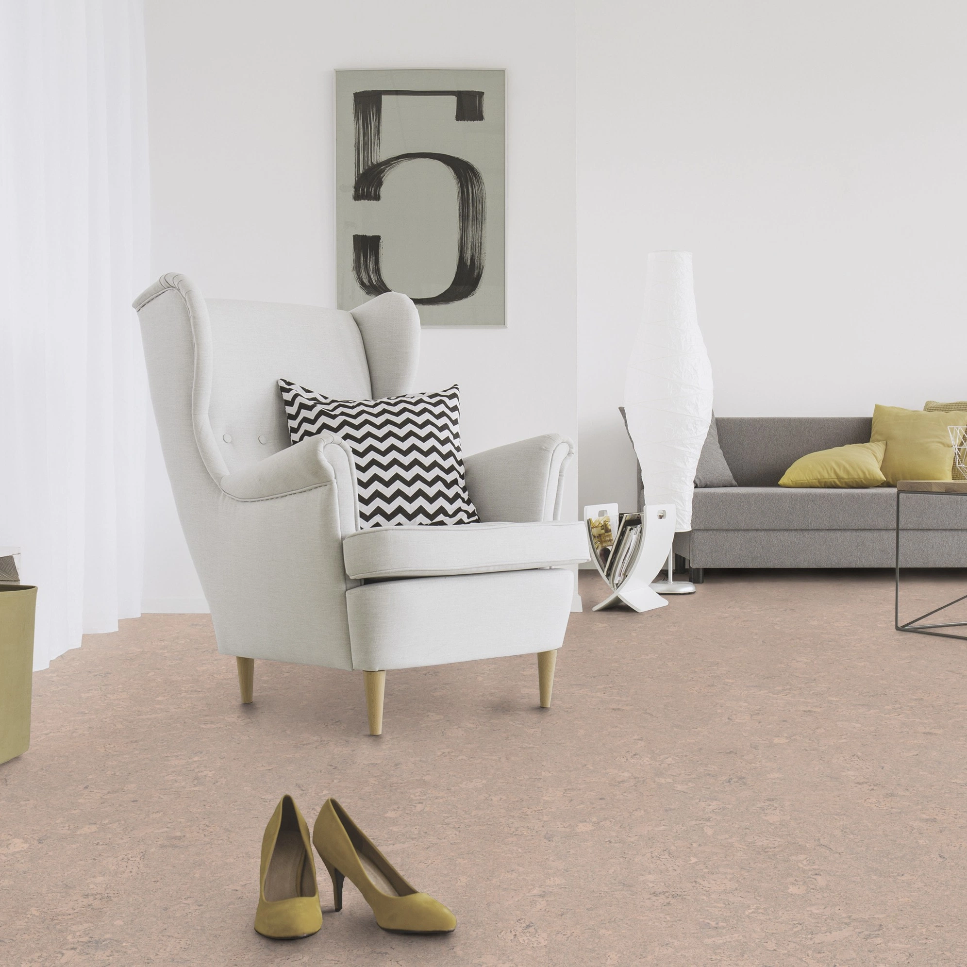 Milieubild Wohnzimmer mit Sessel und Sofa - Wicanders Wise HDF Klick-Korkboden cork Essence Personality Timide Milieubild Wohnzimmer mit Sessel und Sofa - Wicanders Wise 80002262