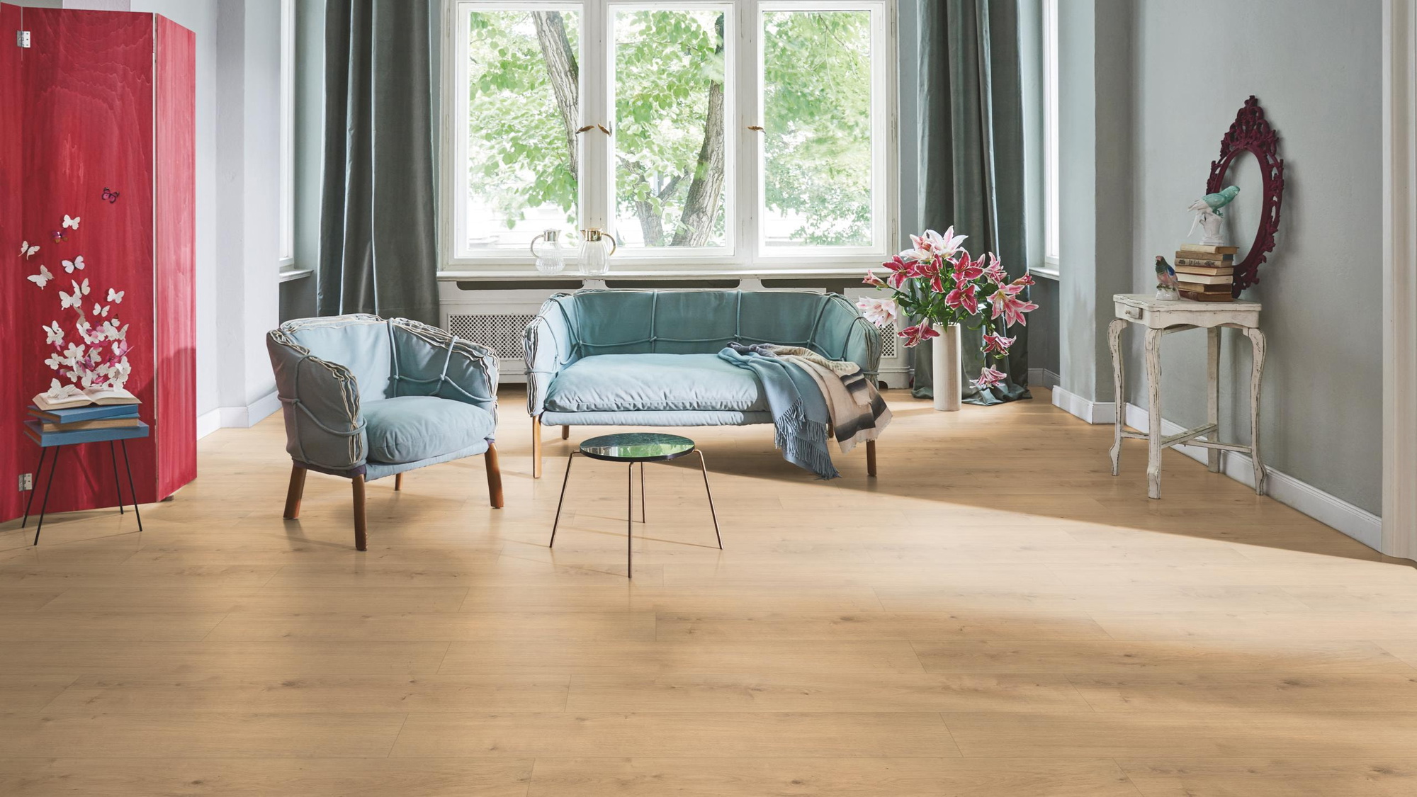 Milieubild Wohnzimmer in Stadtwohnung - Parador HDF Klick-Designboden Modular ONE Eiche Pure natur Milieubild Wohnzimmer in Stadtwohnung - Parador 1730766