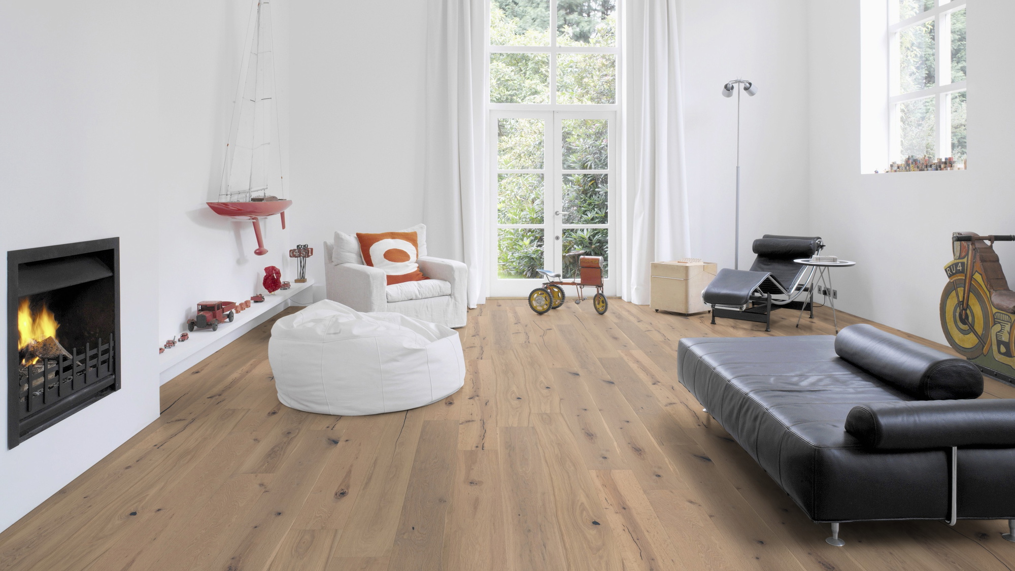 Milieubild Altbau-Wohnzimmer mit Kamin - Wicanders Wise Parkett Essential Bremen Milieubild Altbau-Wohnzimmer mit Kamin - Wicanders Wise 82000875