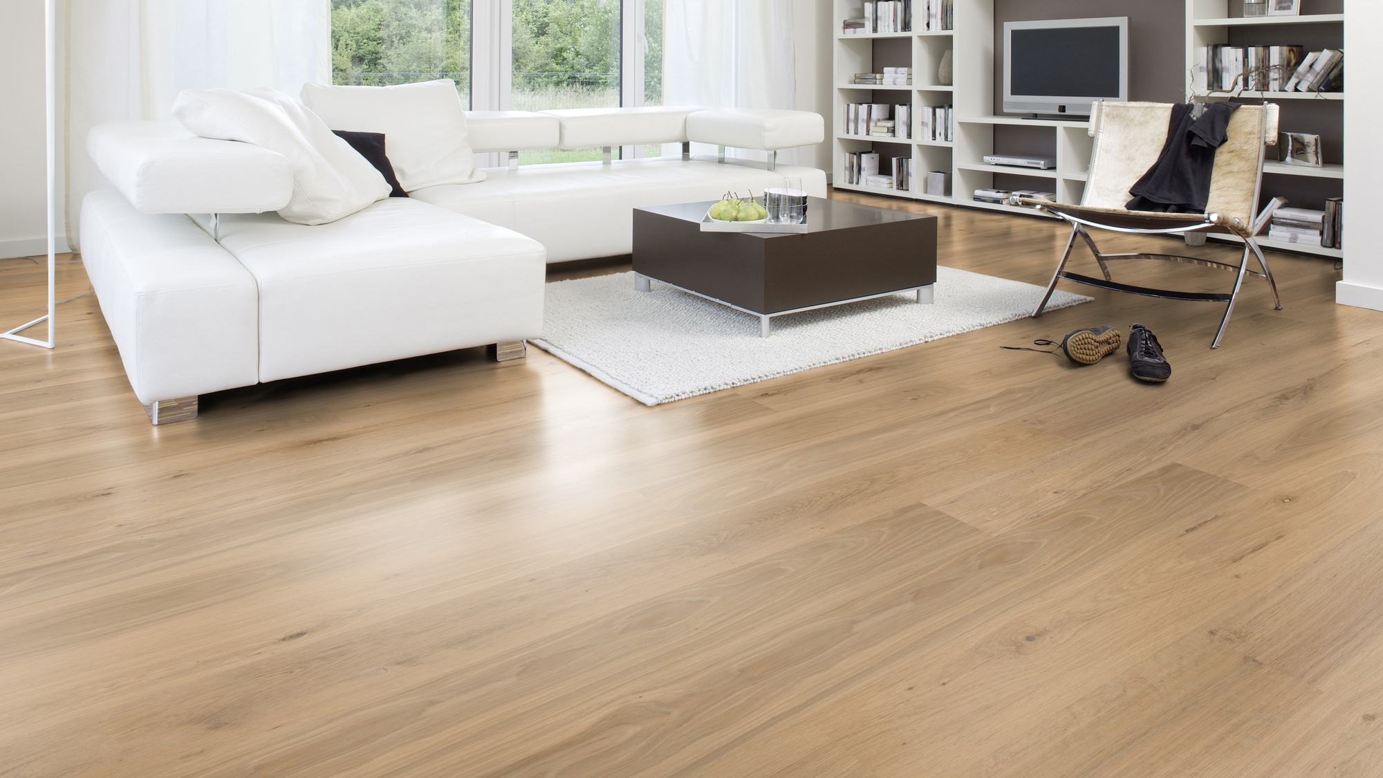 Milieubild Modernes Wohnzimmer mit Wohnlandschaft - Wicanders Wise HDF Klick-Designboden wood Natural XL Natural Oak Almond Milieubild Modernes Wohnzimmer mit Wohnlandschaft - Wicanders Wise 80003666