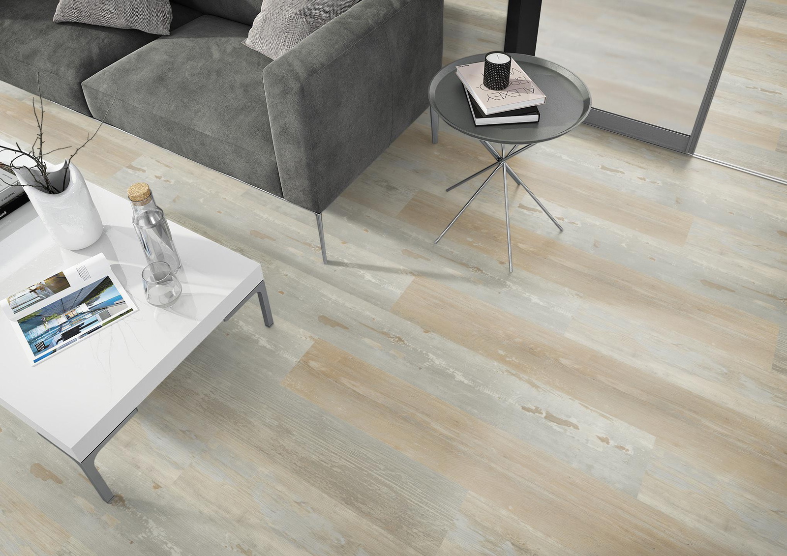 Milieubild Wohnzimmer - Sofa mit Beistelltisch und Glastür - nexflor NXF-60030-012