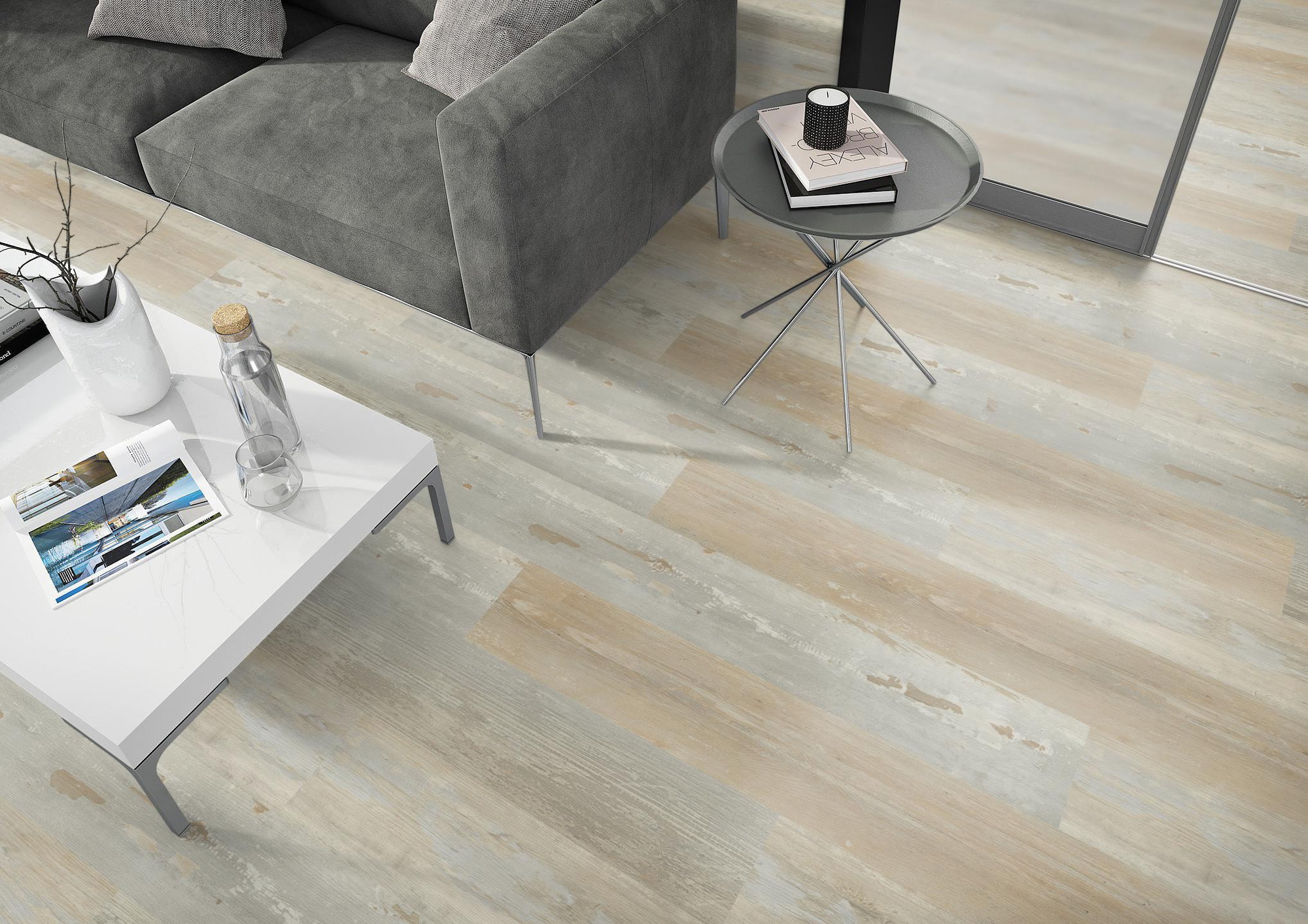 Milieubild Wohnzimmer - Sofa mit Beistelltisch und Glastür - nexflor Rigid Klick-Vinyl Apollo Click Collection Knossos Oak Milieubild Wohnzimmer - Sofa mit Beistelltisch und Glastür - nexflor NXF-60030-012