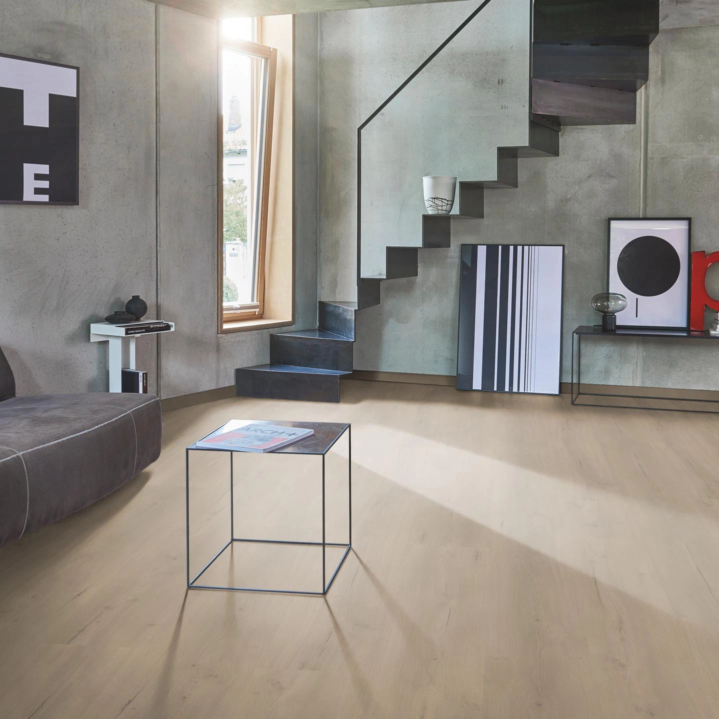 Milieubild Wohnzimmer im modernen Loft-Stil - Parador Laminat Trendtime 6 Eiche Loft grau Milieubild Wohnzimmer im modernen Loft-Stil - Parador 1730467