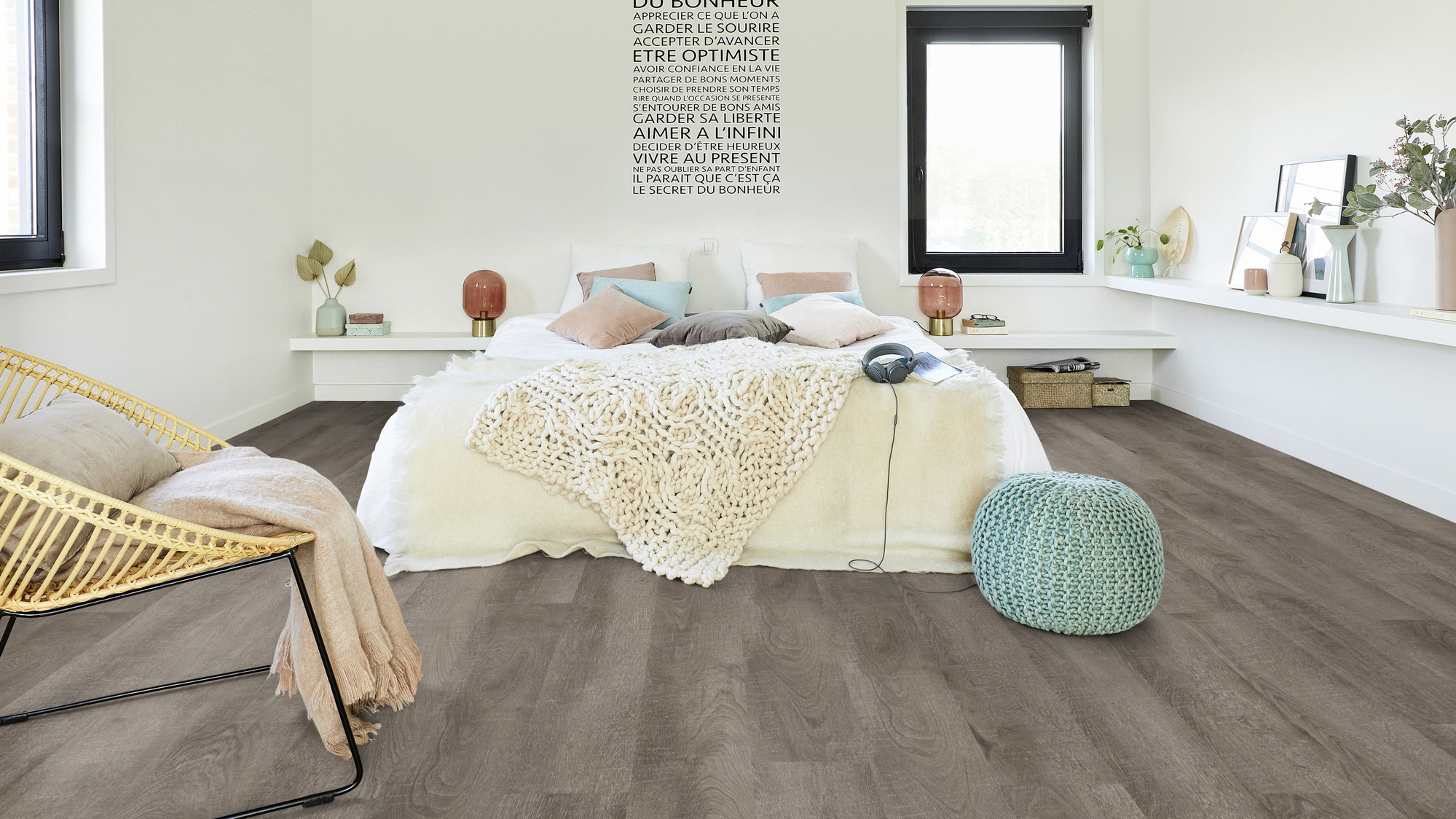Milieubild Modernes Schlafzimmer - Bett mit Stuhl - Tarkett 24524006