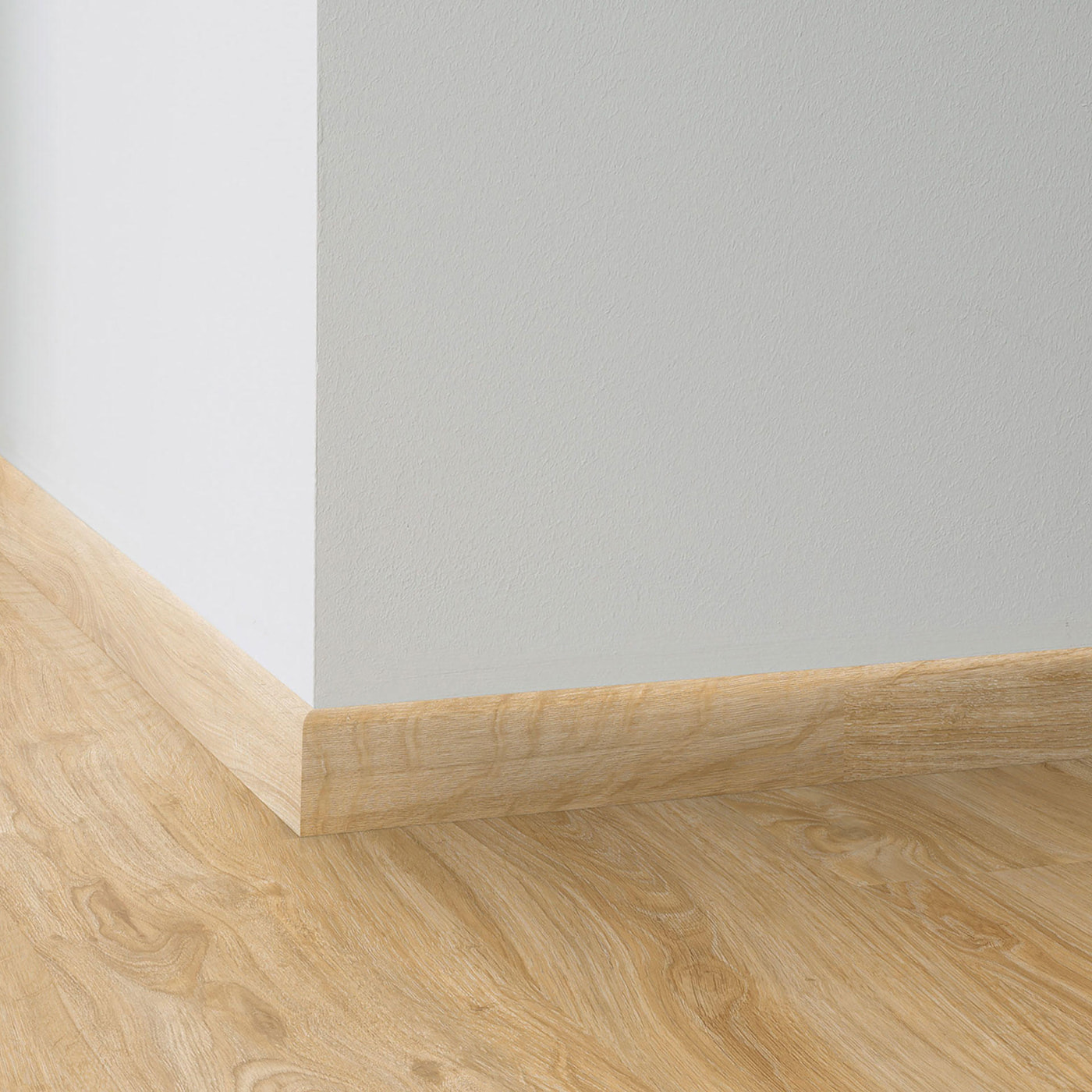 Tarkett Sockelleiste 60/10mm English Oak CLASSICAL Tarkett Sockelleiste 60/10mm English Oak CLASSICAL