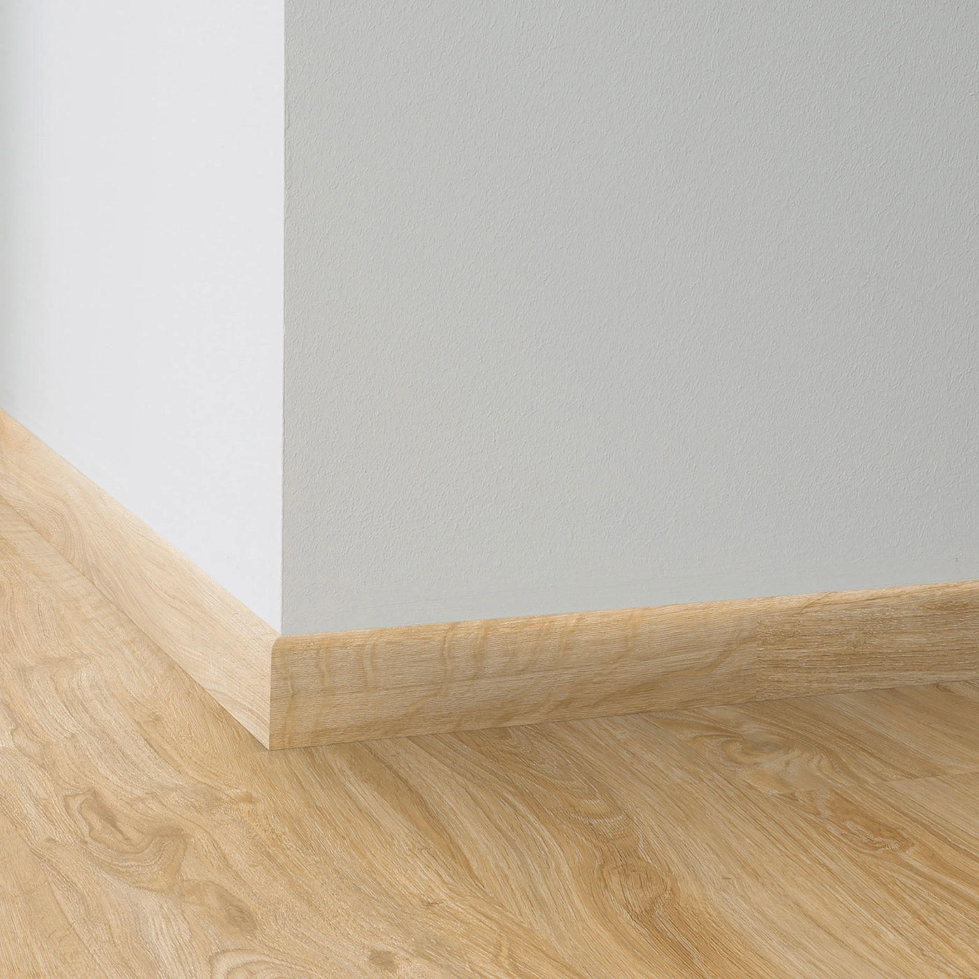 Tarkett Sockelleiste 60/10mm English Oak CLASSICAL Tarkett Sockelleiste 60/10mm English Oak CLASSICAL