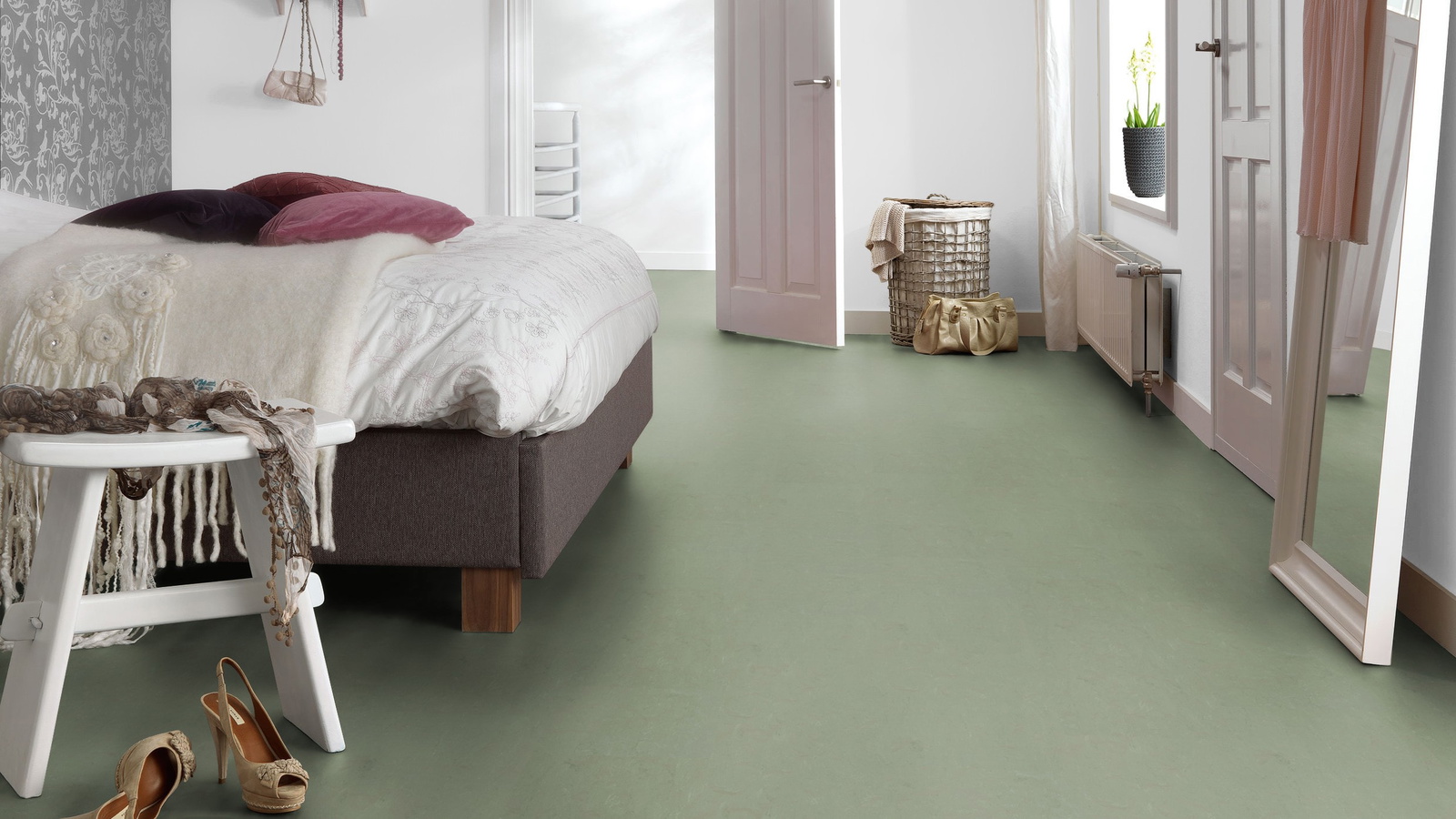 Forbo Flooring Linoleum Marmoleum Modular Accent Pine Forest t3750