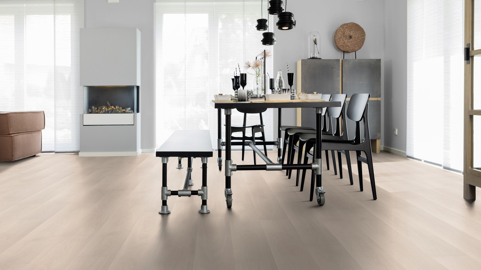 Milieubild Esszimmer mit Kamin - wineo PL295R