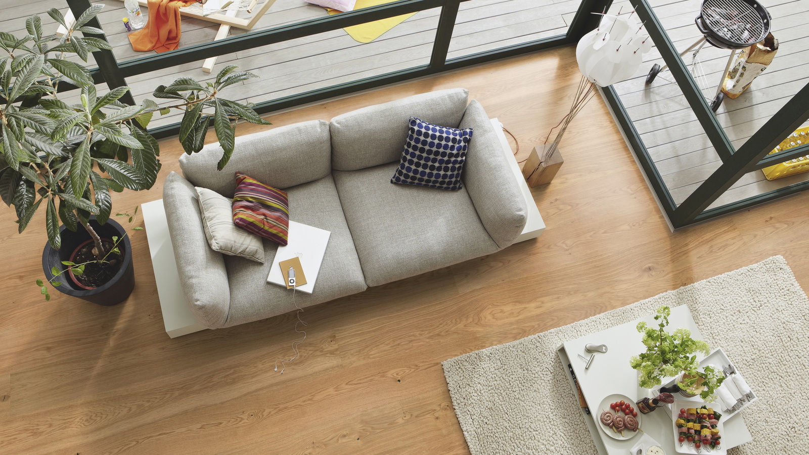 Milieubild Wohnzimmer im Wintergarten - Blick von oben - MEISTER 500139-2200210-20013