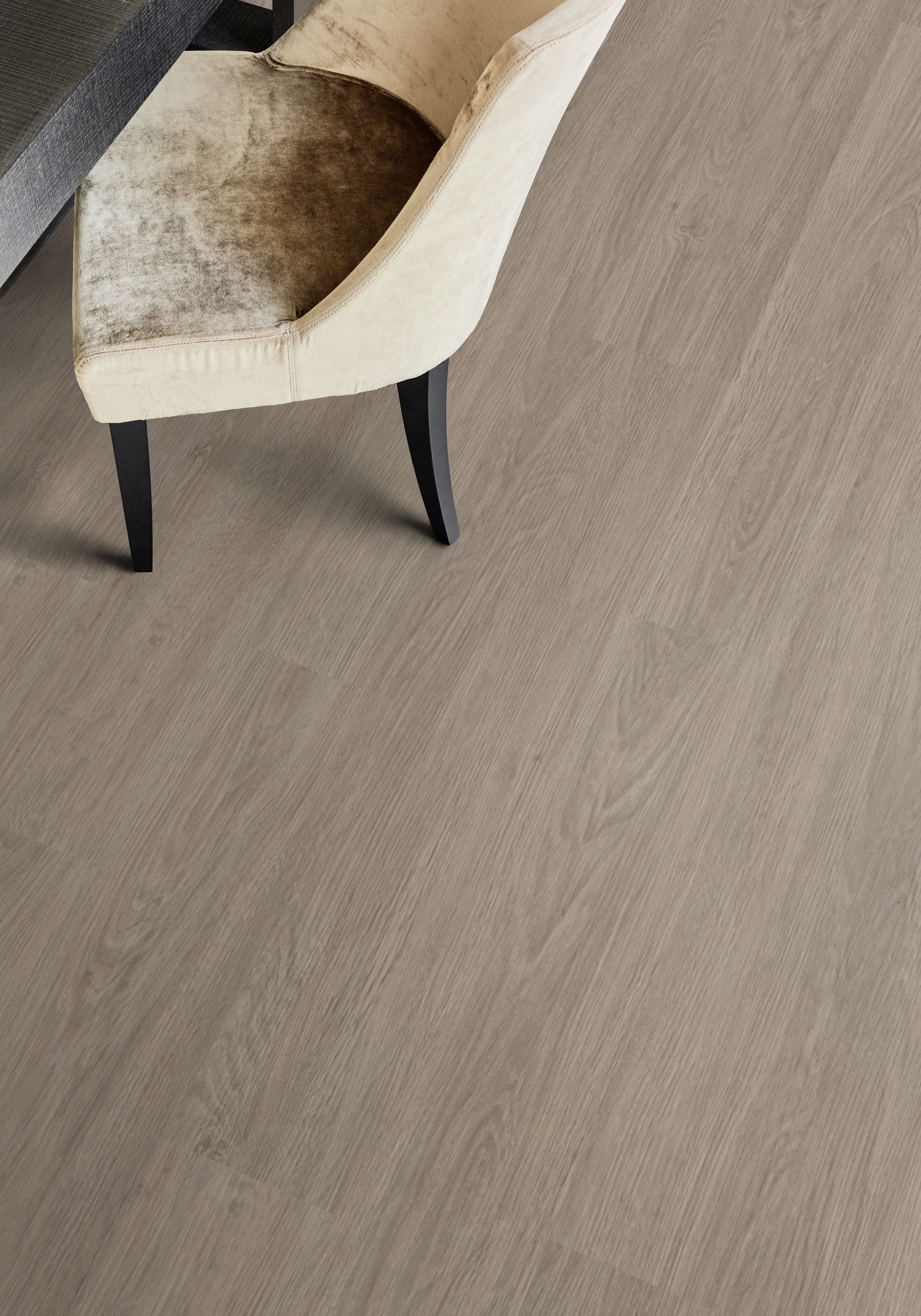 Milieubild Esszimmer - Draufsicht - Tarkett Klebe-Vinyl Essence 55 Cool Oak Light Beige Milieubild Esszimmer - Draufsicht - Tarkett 260053002