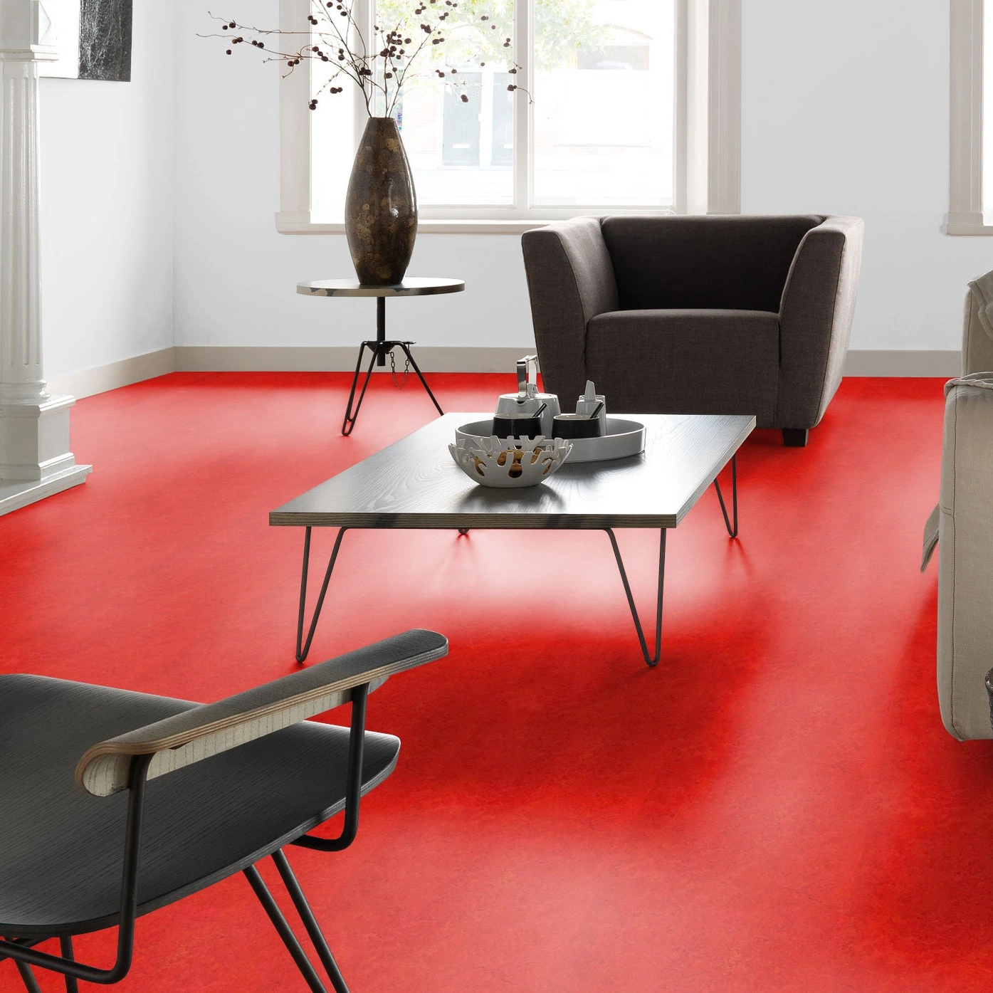 Milieubild Altbau-Wohnzimmer mit Kamin - Forbo Flooring Marmoleum Click Scarlet Milieubild Altbau-Wohnzimmer mit Kamin - Forbo Flooring 176489