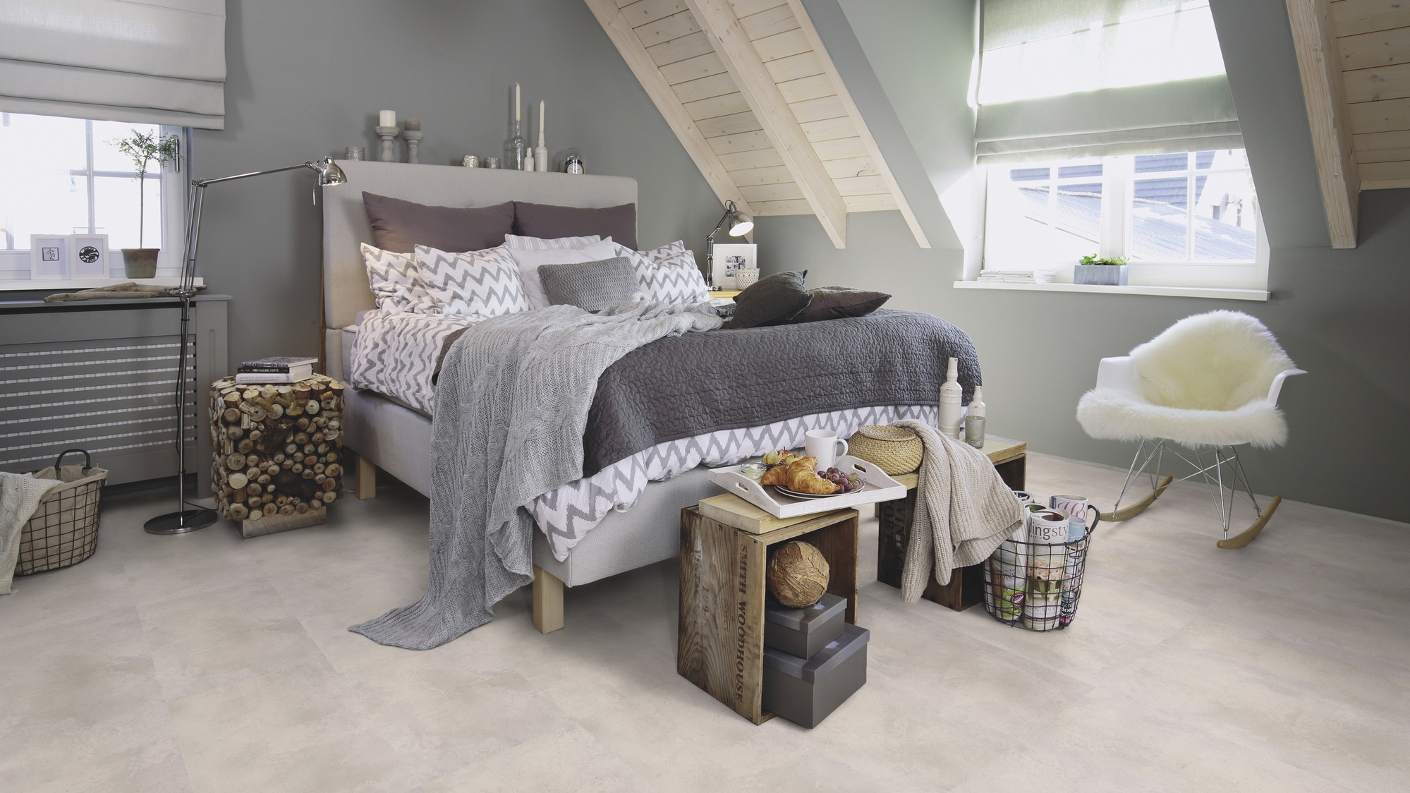 Milieubild Schlafzimmer im modernen Dachgeschoss - wineo PL317R