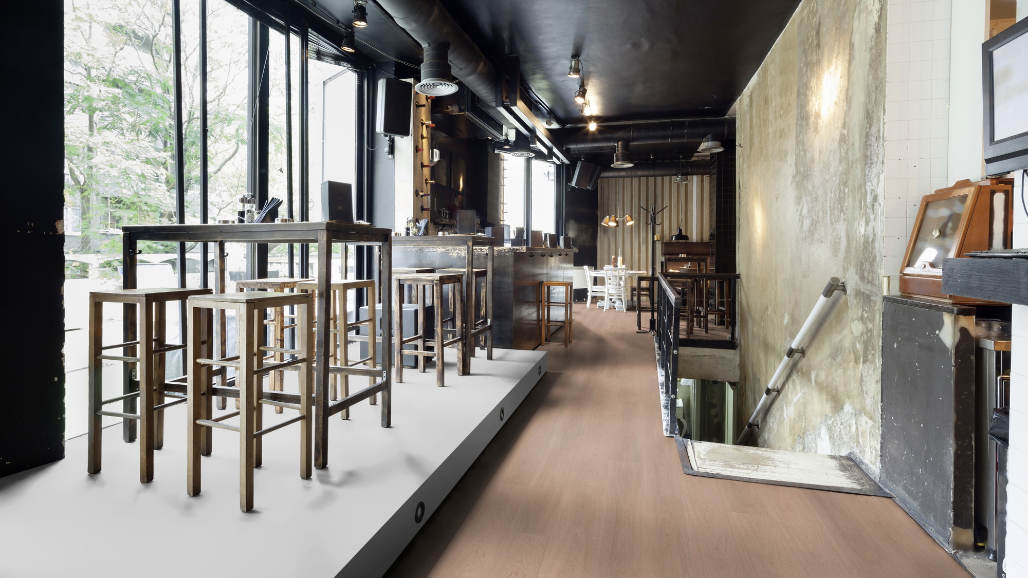 Milieubild Restaurant - Bar mit Tischen und Hockern - wineo PL306R