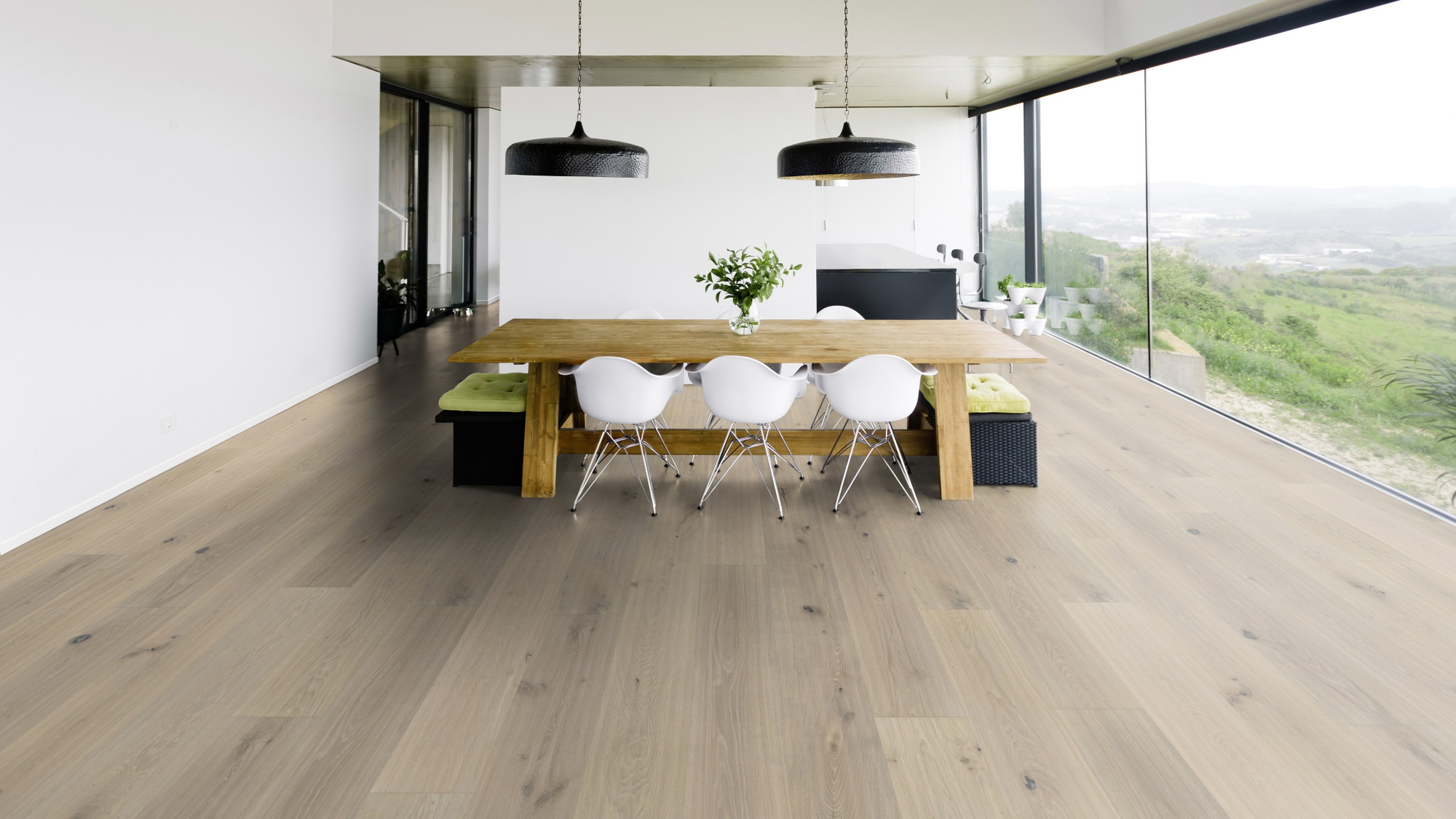 Milieubild Modernes Esszimmer mit Blick in die Natur - Bennett & Jones 1148012296