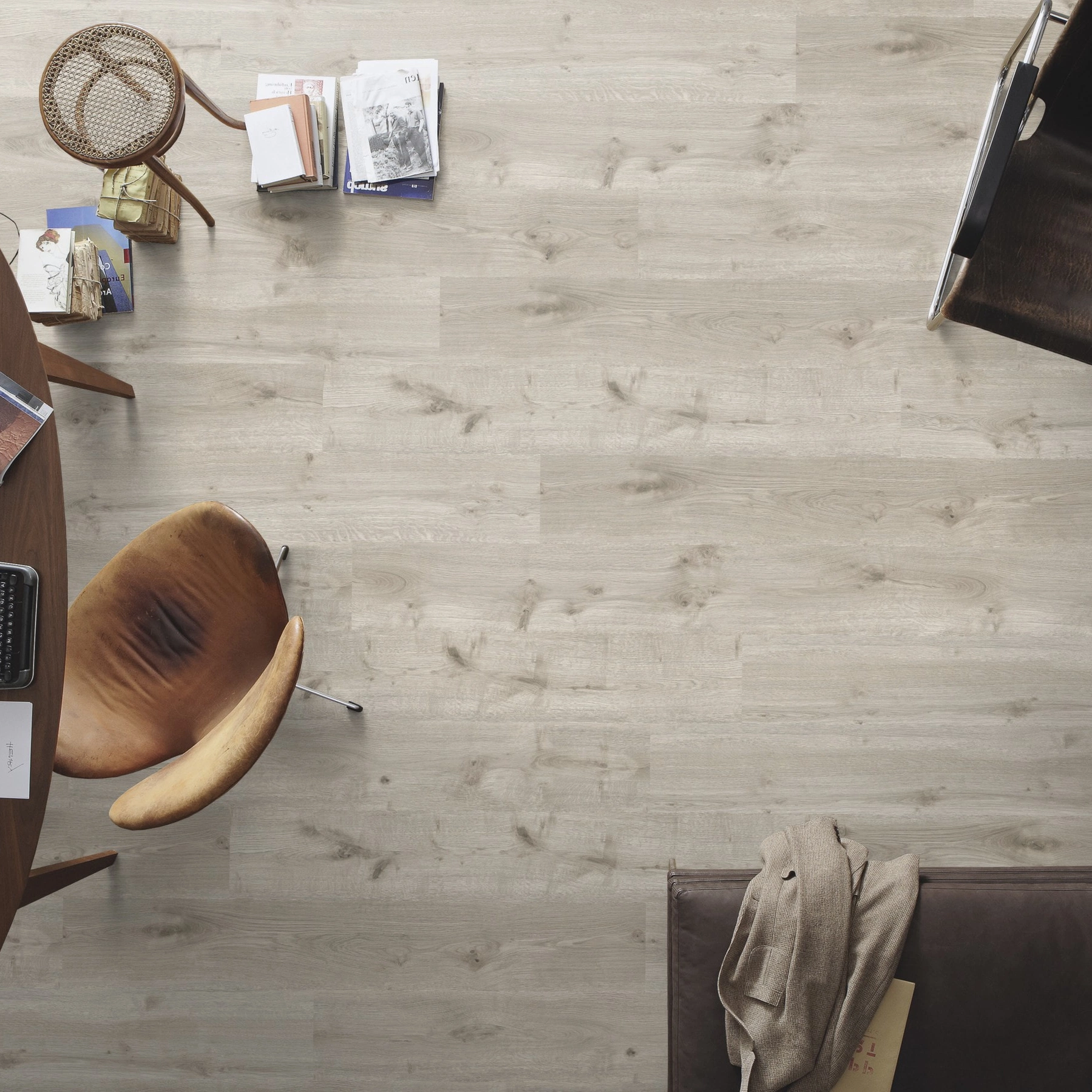 Milieubild Büro mit ovalem Tisch - Draufsicht - MEISTER Laminat LC 55 White Oak Milieubild Büro mit ovalem Tisch - Draufsicht - MEISTER 600012-1288198-06670