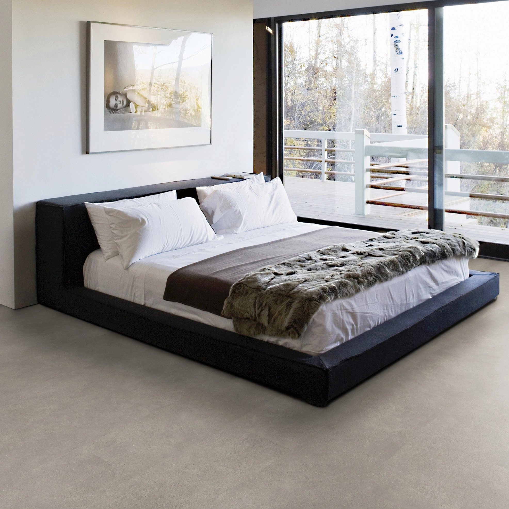 Milieubild Schlafzimmer mit Balkon - Wicanders Wise HDF Klick-Designboden stone Natural Microcement Milieubild Schlafzimmer mit Balkon - Wicanders Wise 80003907