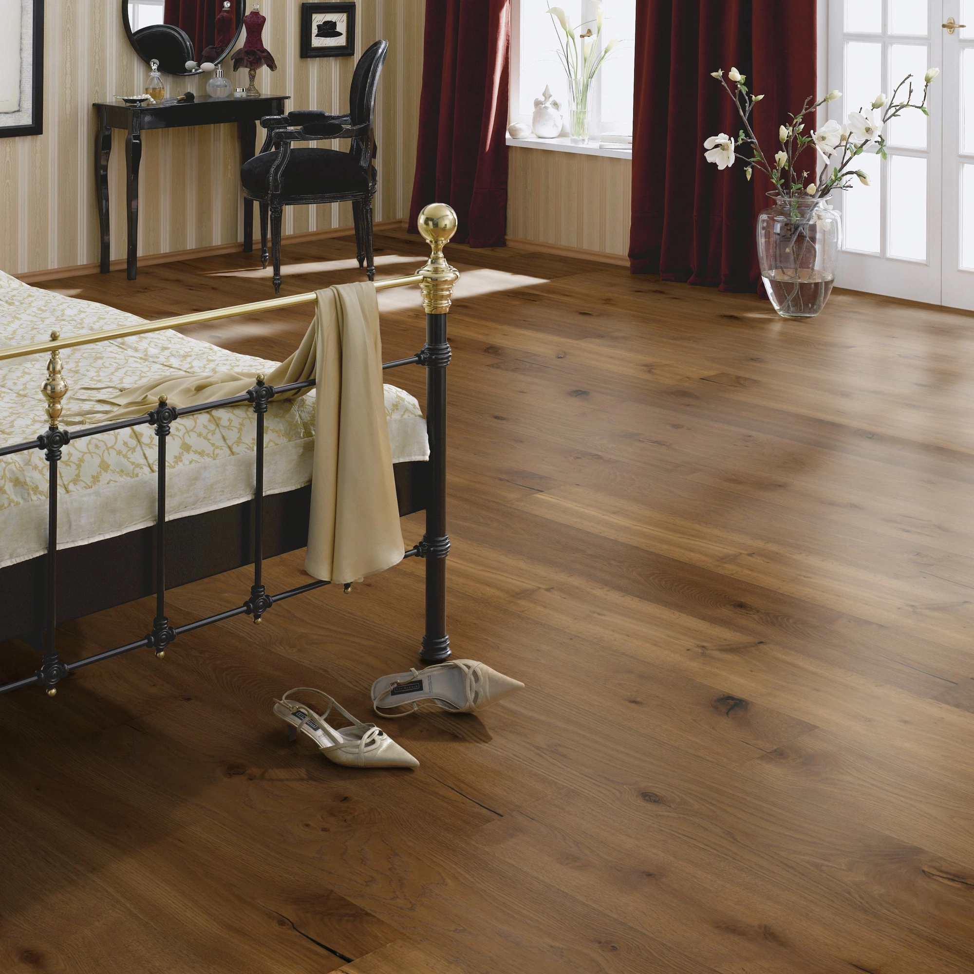 Milieubild Luxuriöses Schlafzimmer - Bennett & Jones Parkett Shire Landscapes Oak No.29 Blackdown Hills Milieubild Luxuriöses Schlafzimmer - Bennett & Jones 1148011016