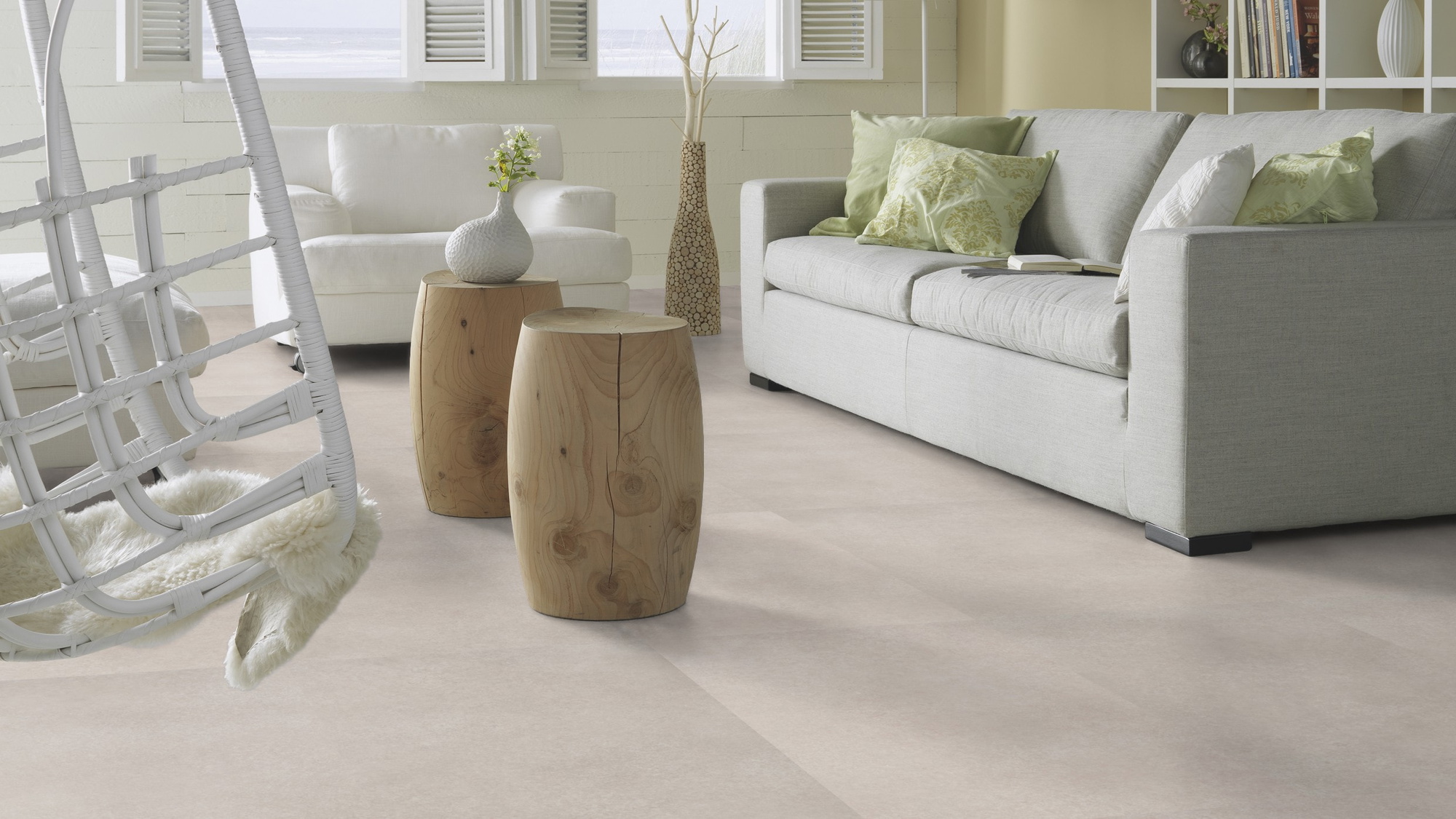 Milieubild Modernes, freundliches Wohnzimmer mit Sofa - Forbo Flooring 243664