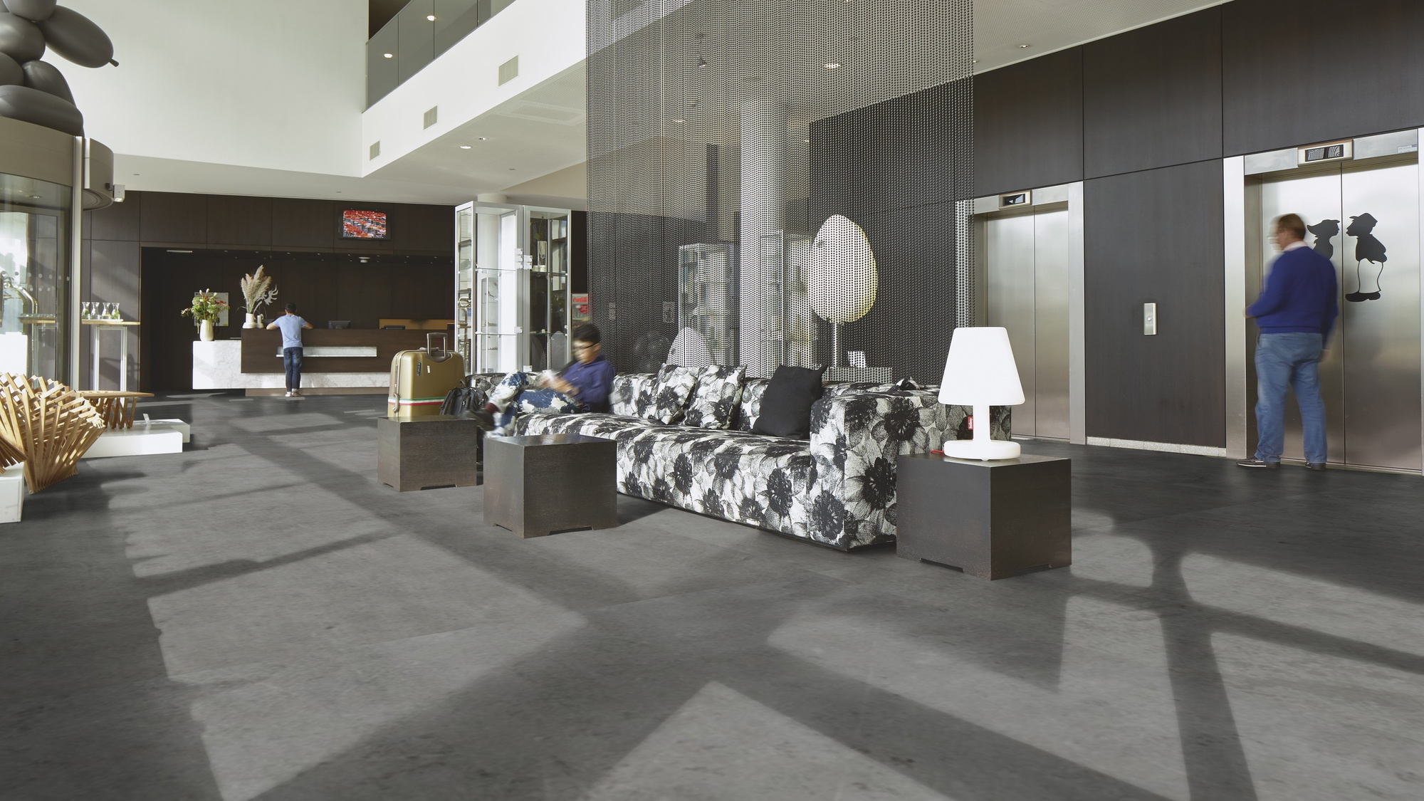 Milieubild Hotellobby mit Rezeption - Forbo Flooring 217638