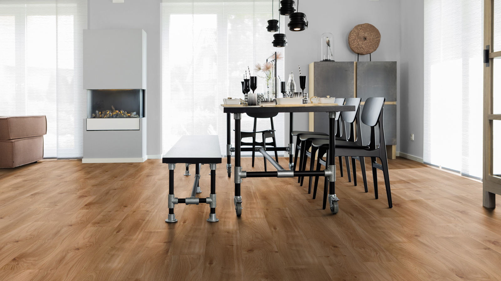 Milieubild Esszimmer mit Kamin - wineo PLC300R