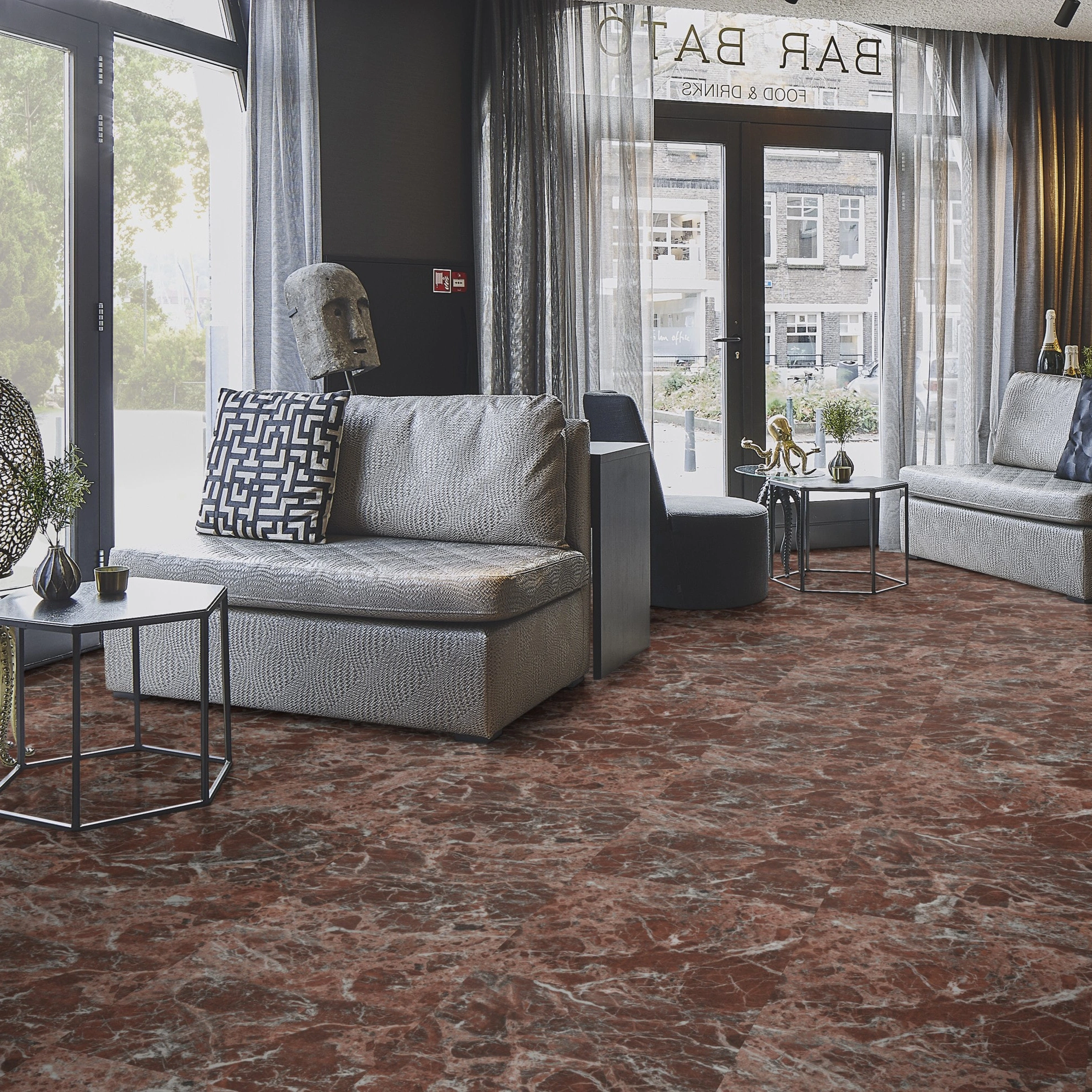 Milieubild Lounge in Hotelbar - Forbo Flooring Klebe-Vinyl Allura Dryback 0.55 Material Terra Marble Milieubild Lounge in Hotelbar - Forbo Flooring 243647