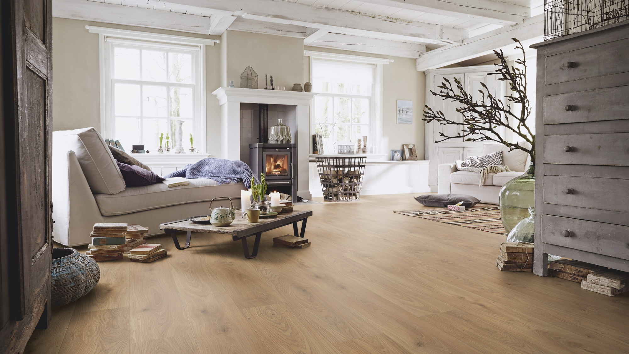 Milieubild Wohnzimmer im Landhaus-Stil - Meister Laminat LD 150 Eiche Chianti Milieubild Wohnzimmer im Landhaus-Stil - Meister 600017-1288198-07149