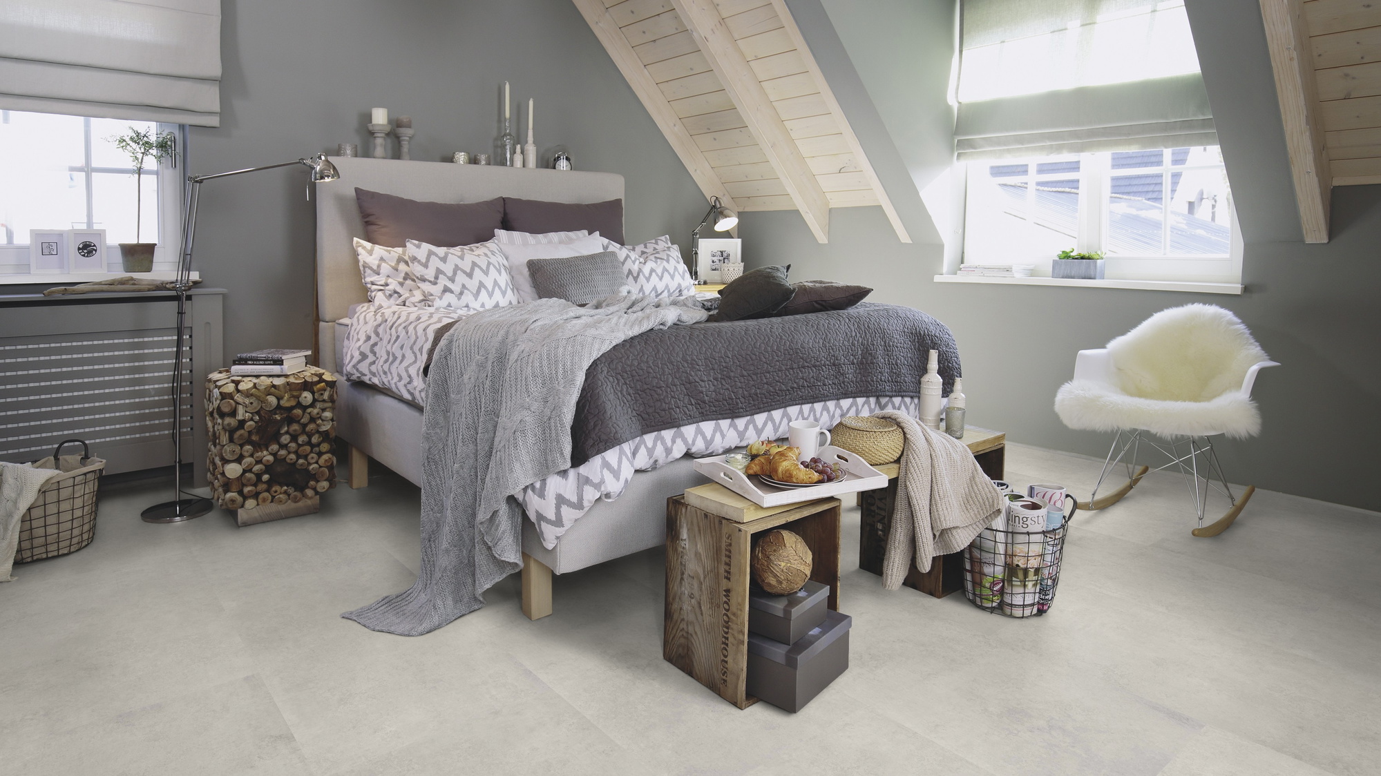 Milieubild Schlafzimmer im modernen Dachgeschoss - wineo PL15408SXL