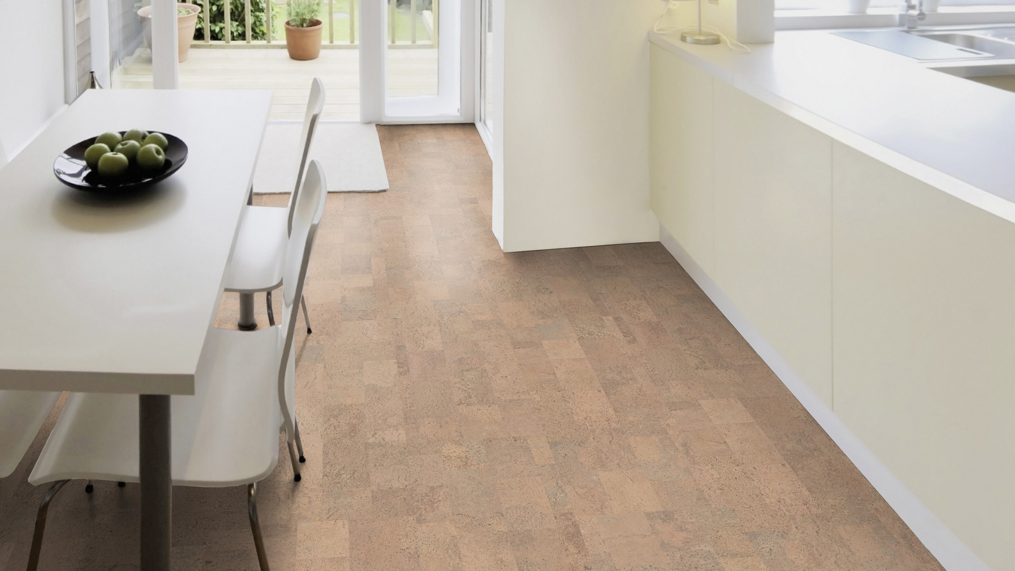 Milieubild Esszimmer mit Terrassentür - Wicanders Wise HDF Klick-Korkboden cork Essence Identity Champagne Milieubild Esszimmer mit Terrassentür - Wicanders Wise 80001653