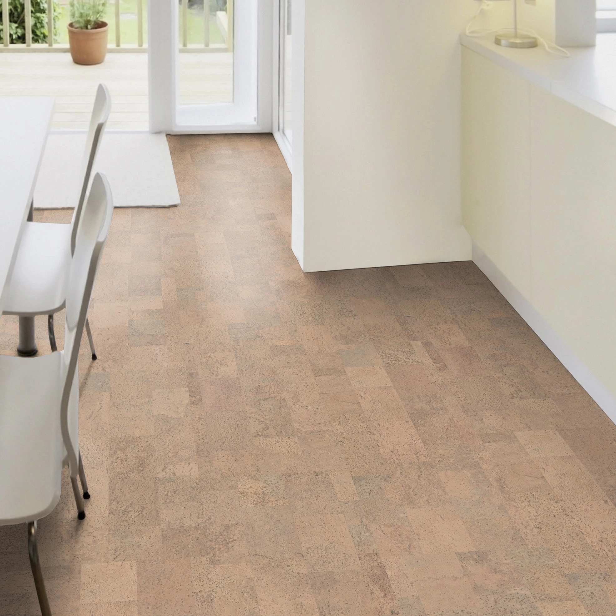 Milieubild Esszimmer mit Terrassentür - Wicanders Wise HDF Klick-Korkboden cork Essence Identity Champagne Milieubild Esszimmer mit Terrassentür - Wicanders Wise 80001653