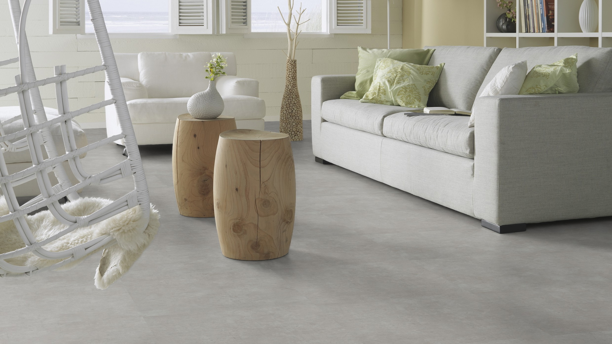 Milieubild Modernes, freundliches Wohnzimmer mit Sofa - Forbo Flooring 220183